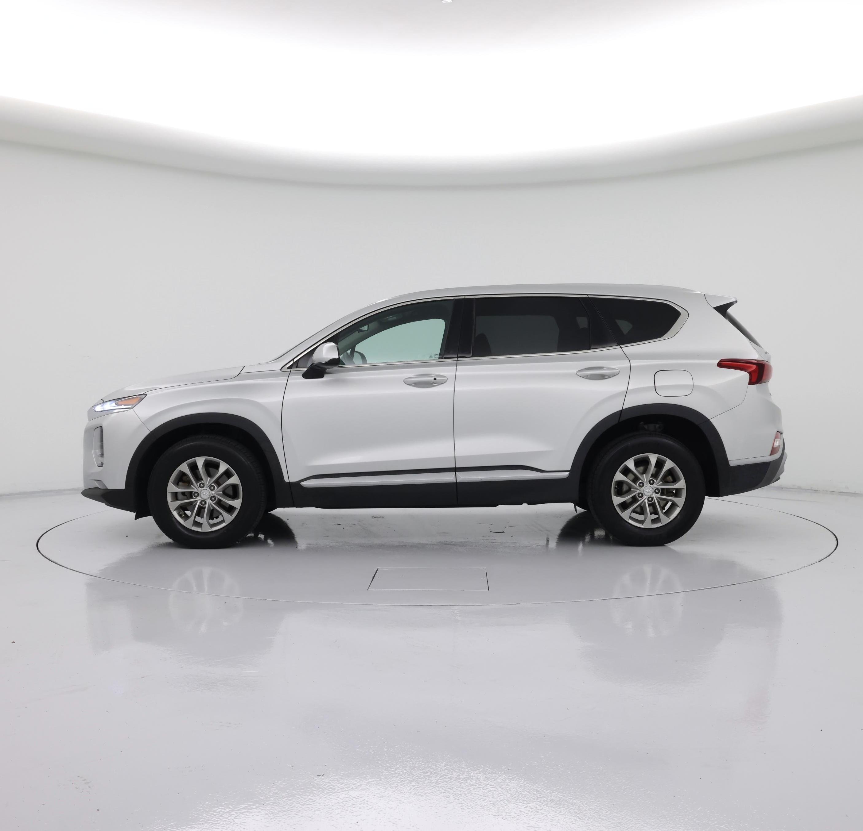 Thumbnail: 2019 Hyundai Santa Fe - 3