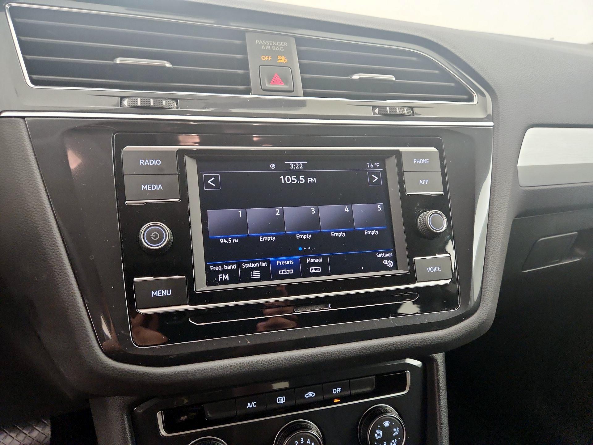 Thumbnail: 2021 Volkswagen Tiguan - 15