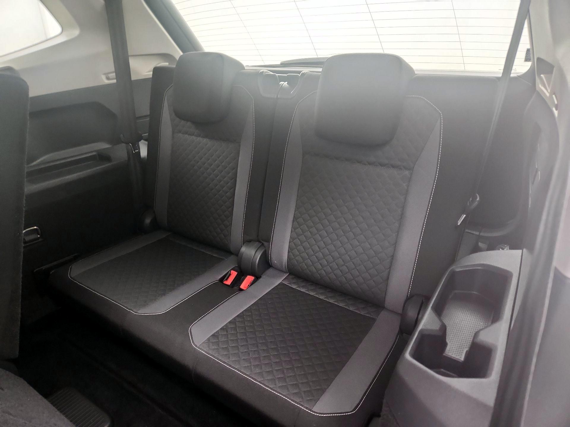 Thumbnail: 2021 Volkswagen Tiguan - 20