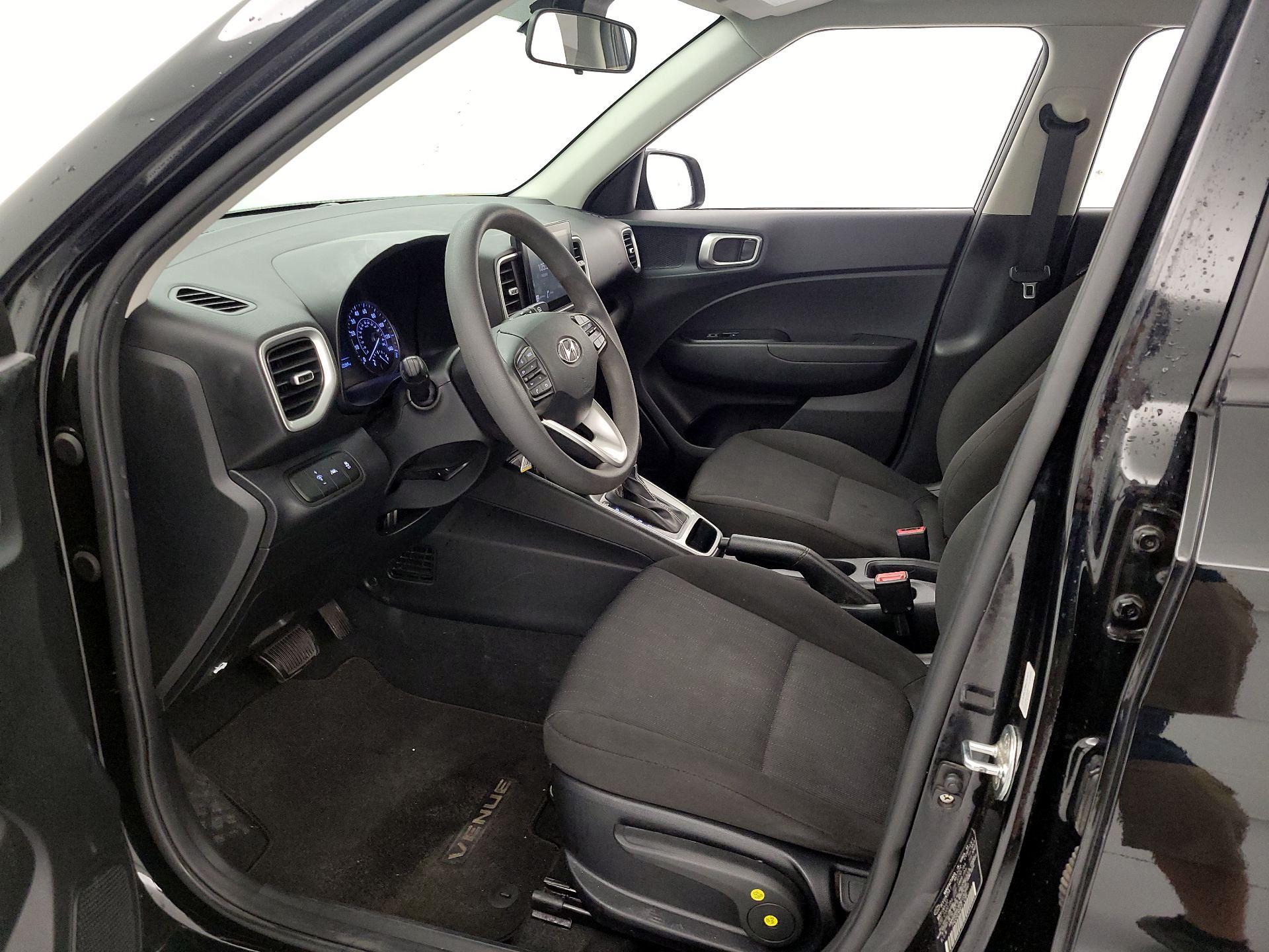 Thumbnail: 2022 Hyundai Venue - 11