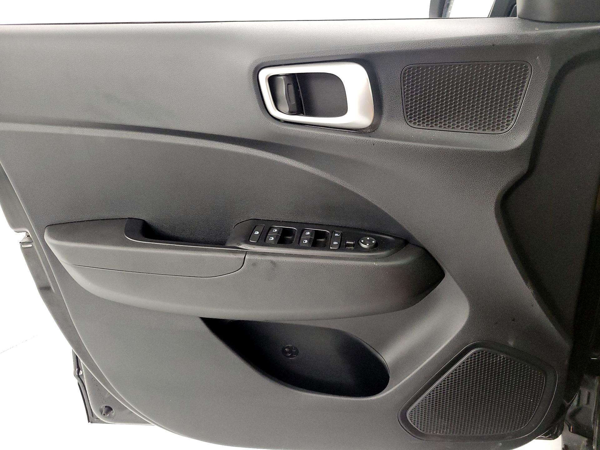 Thumbnail: 2022 Hyundai Venue - 12