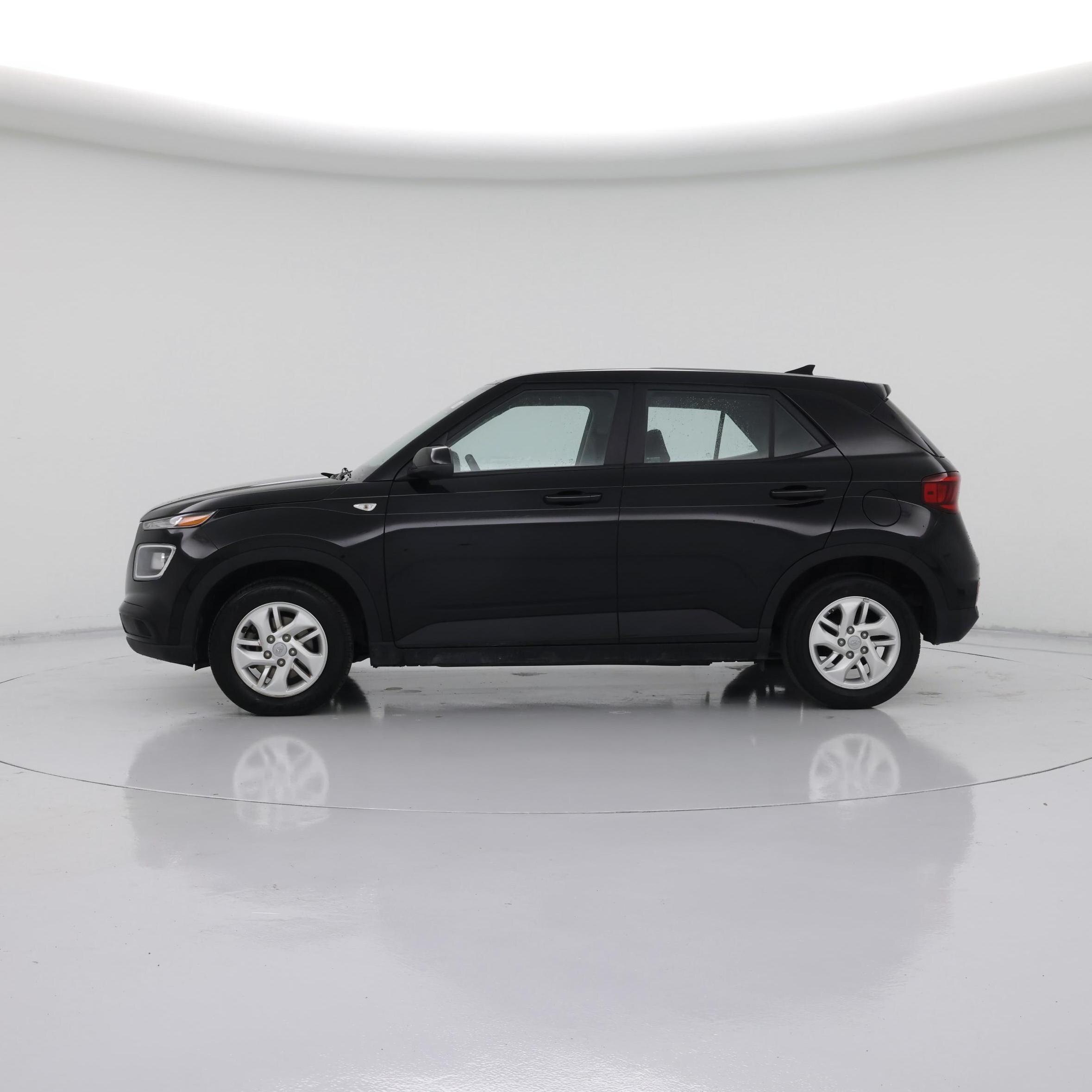 Thumbnail: 2022 Hyundai Venue - 3