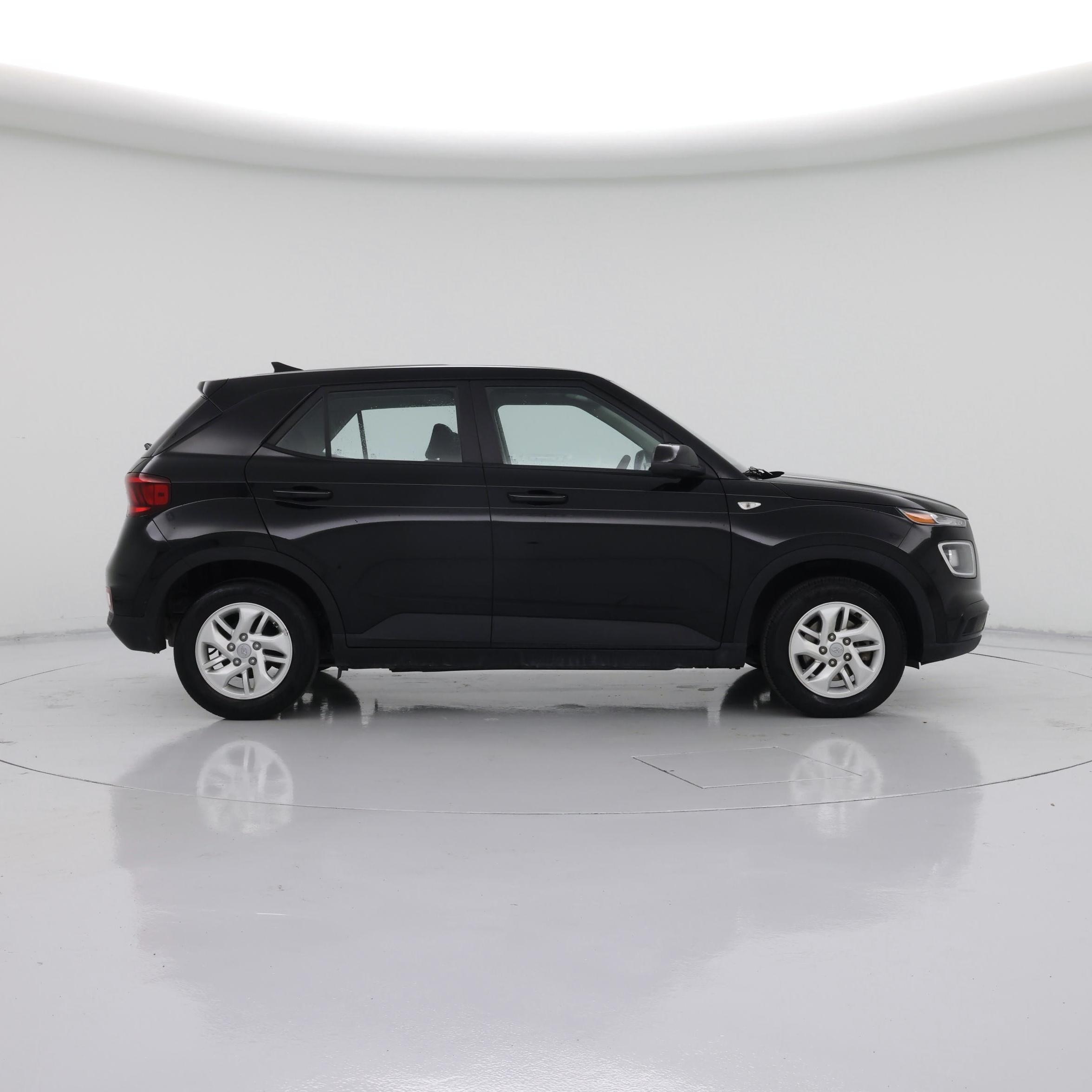 Thumbnail: 2022 Hyundai Venue - 7