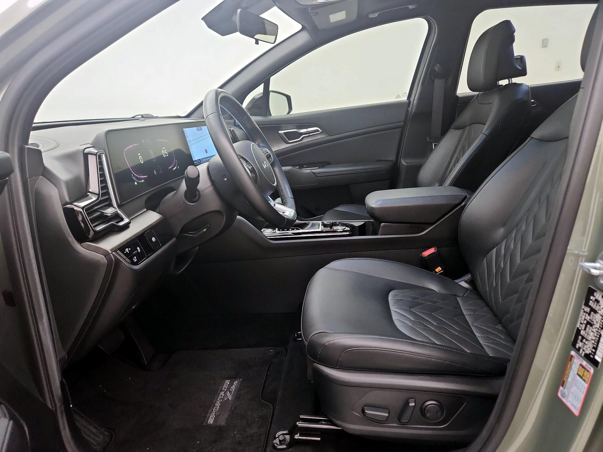 Thumbnail: 2023 Kia Sportage - 11