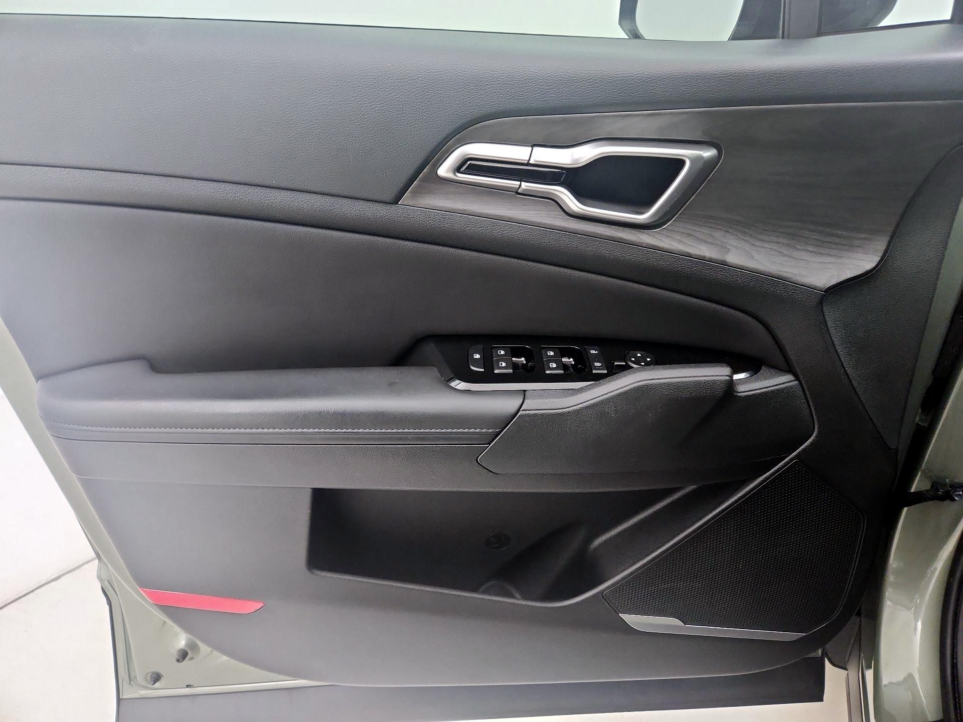 Thumbnail: 2023 Kia Sportage - 12