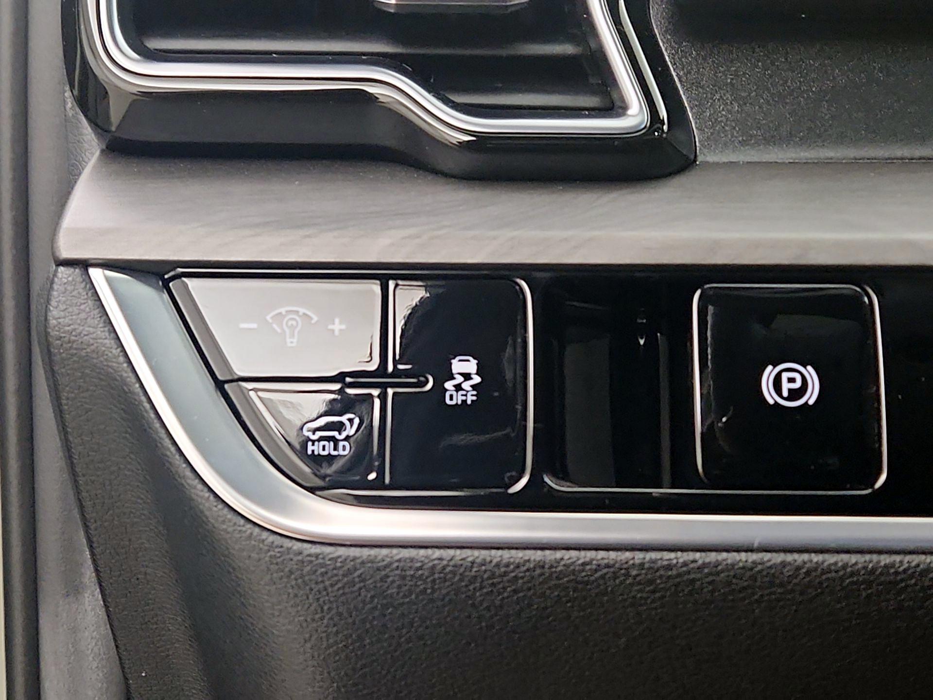 Thumbnail: 2023 Kia Sportage - 13