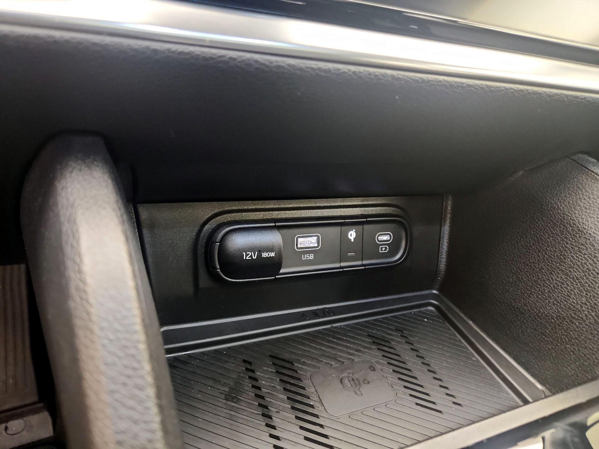 Thumbnail: 2023 Kia Sportage - 19