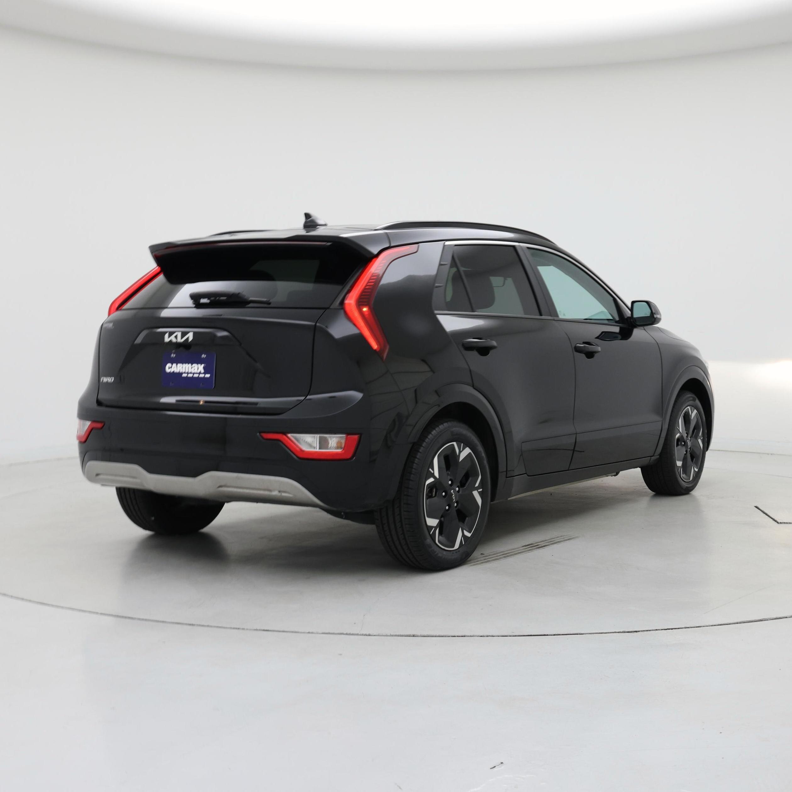 Thumbnail: 2023 Kia Niro - 8