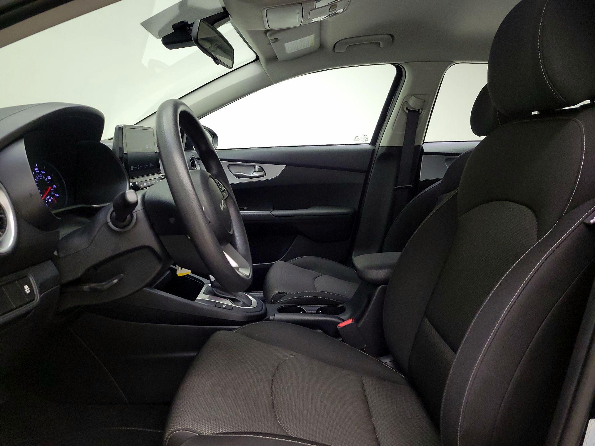 Thumbnail: 2024 Kia Forte - 11