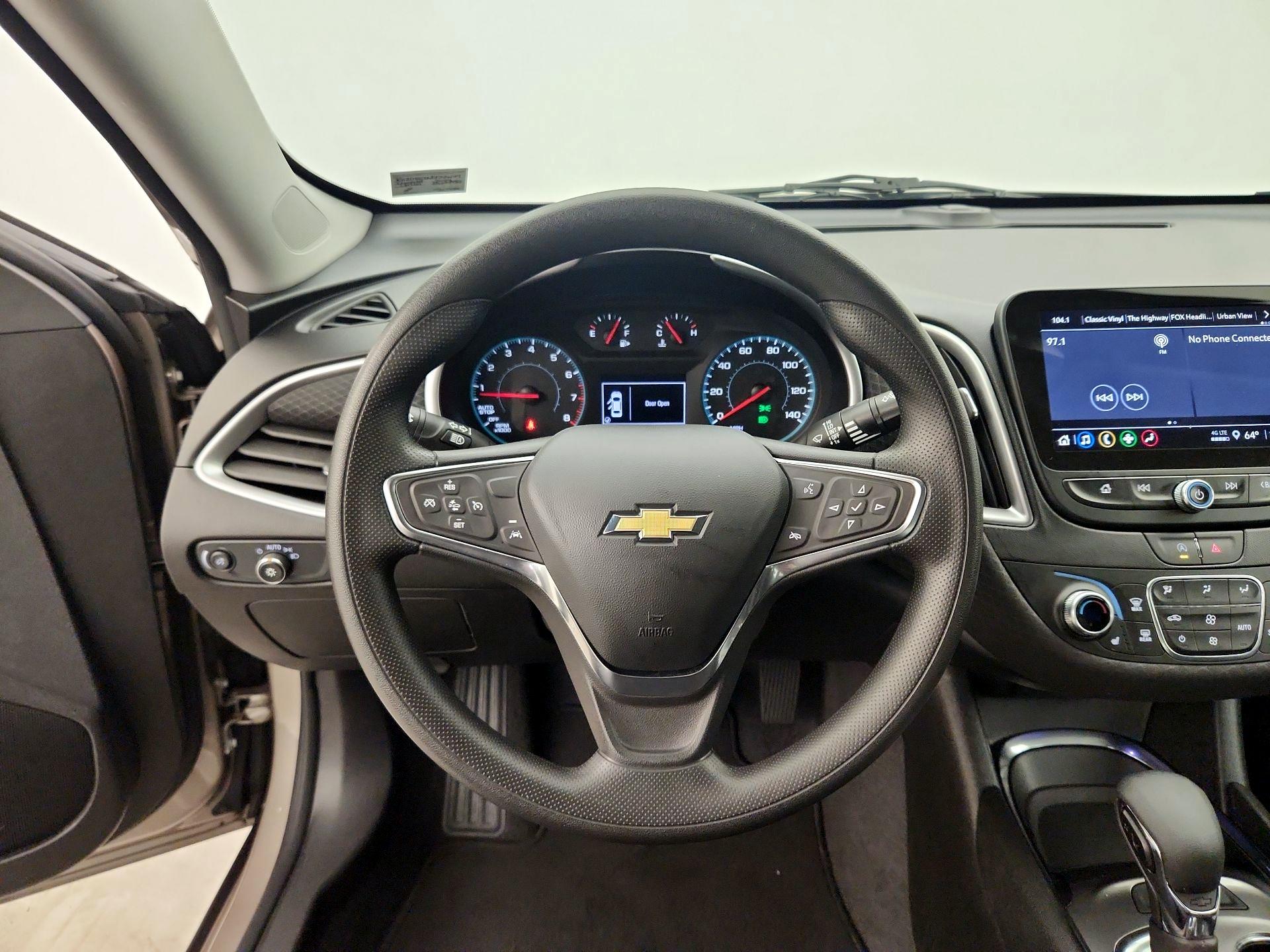 Thumbnail: 2024 Chevrolet Malibu - 10