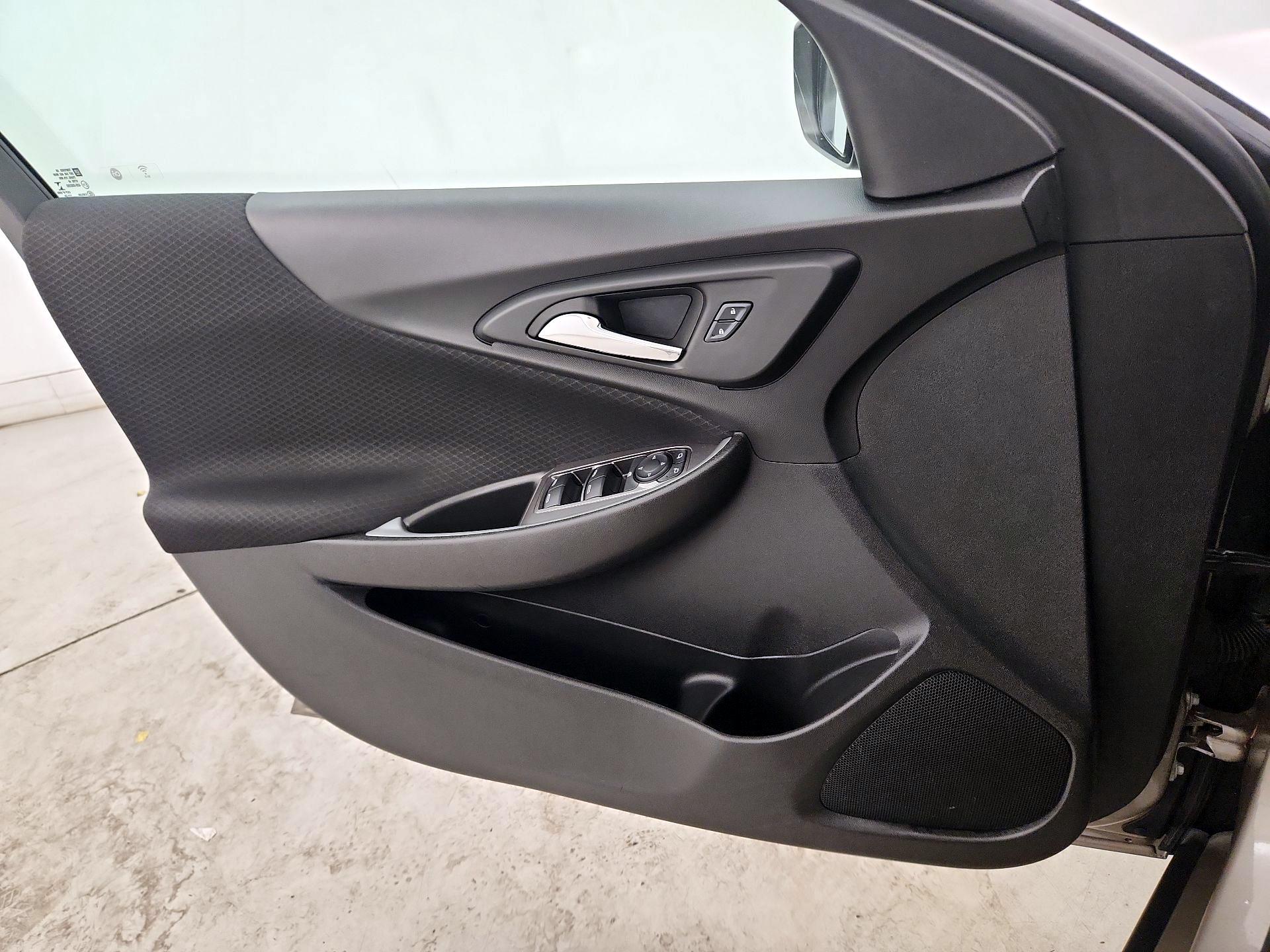 Thumbnail: 2024 Chevrolet Malibu - 12