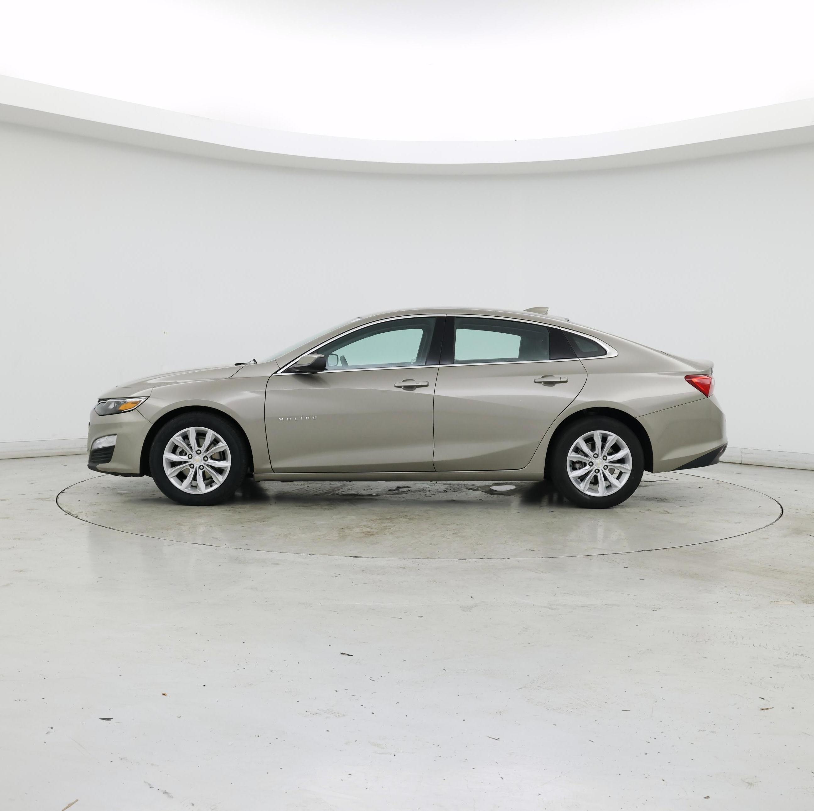 Thumbnail: 2024 Chevrolet Malibu - 3