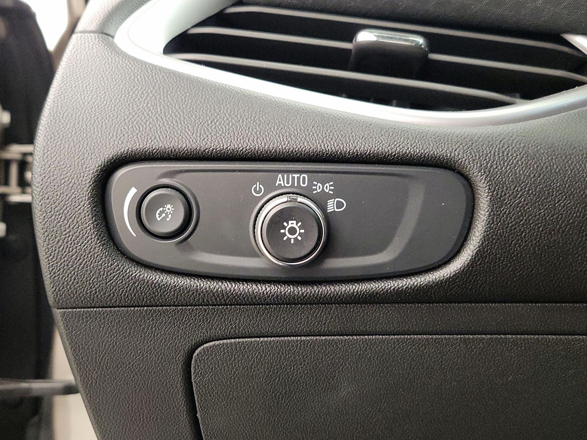 Thumbnail: 2024 Chevrolet Malibu - 13