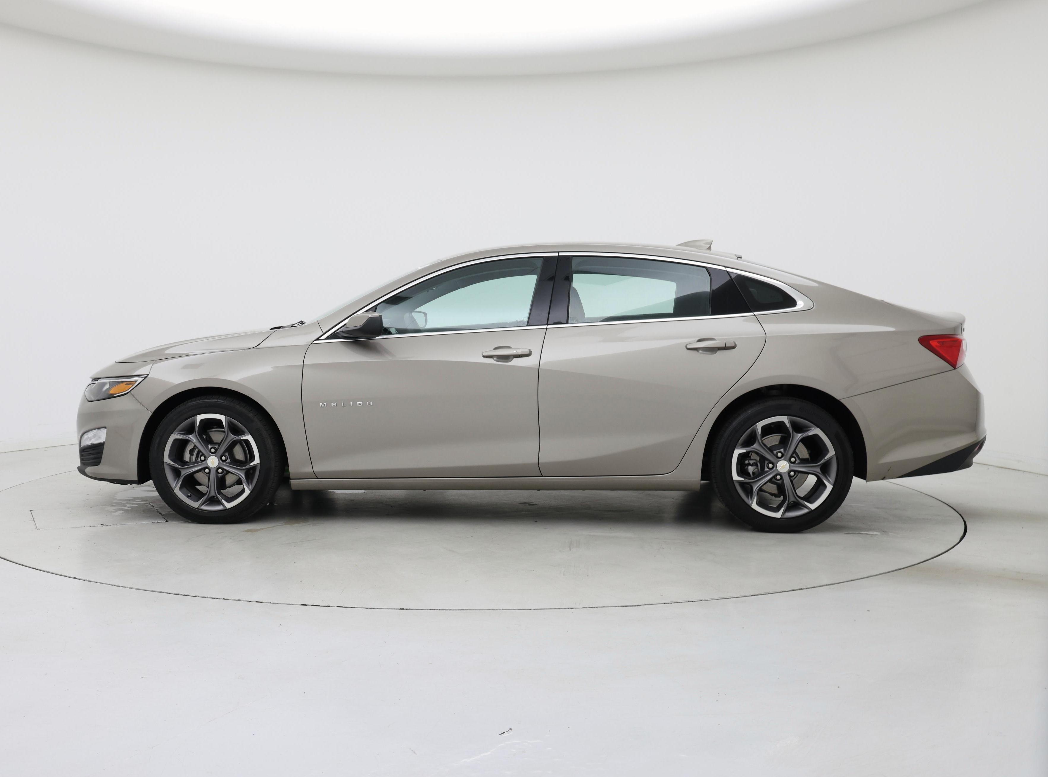 Thumbnail: 2024 Chevrolet Malibu - 3