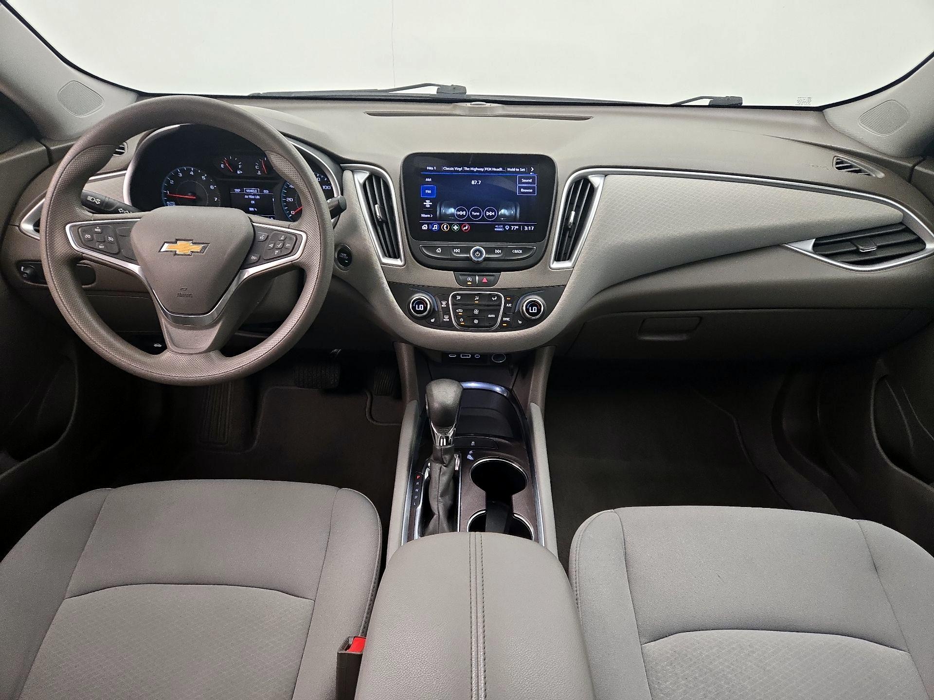 Thumbnail: 2022 Chevrolet Malibu - 9