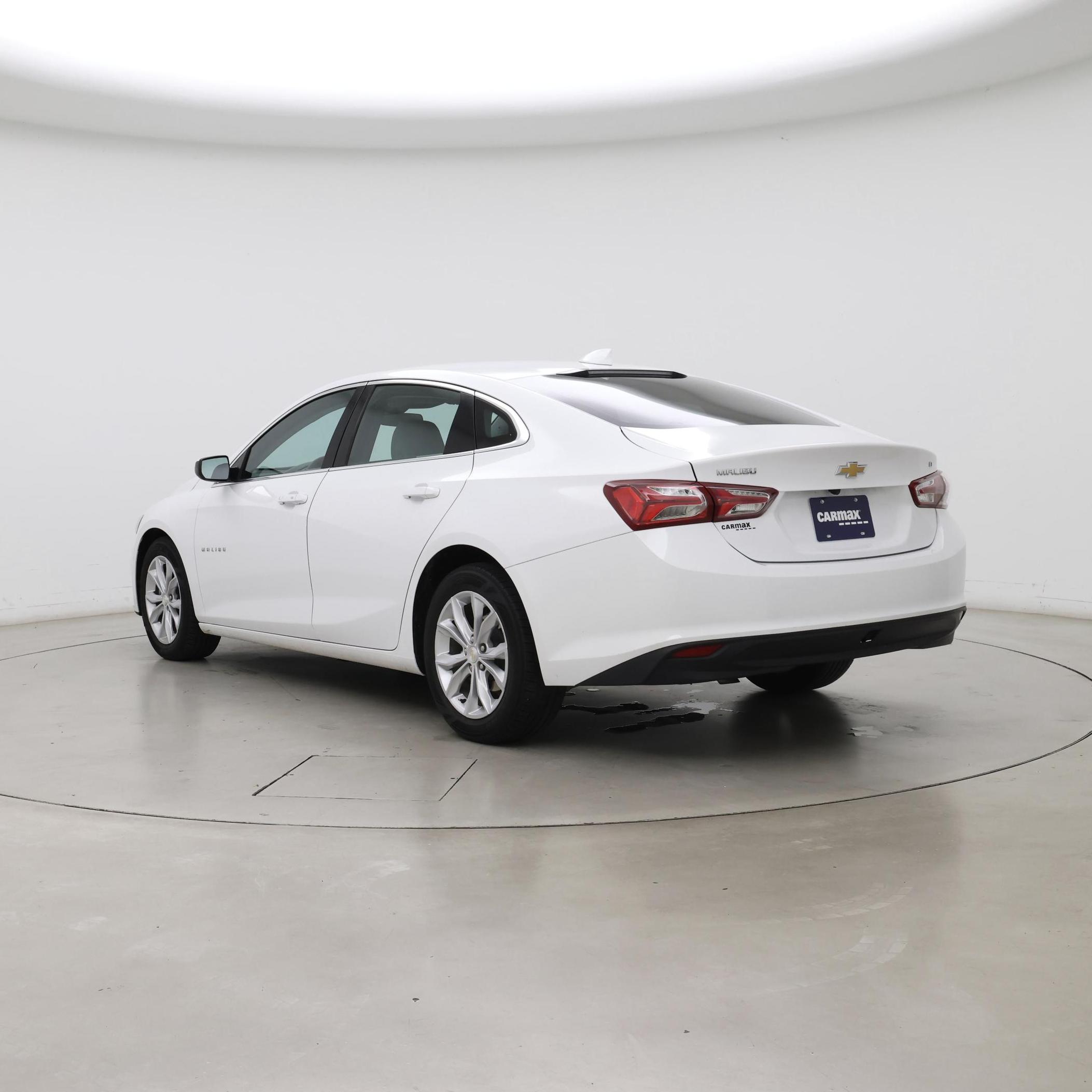 Thumbnail: 2022 Chevrolet Malibu - 2