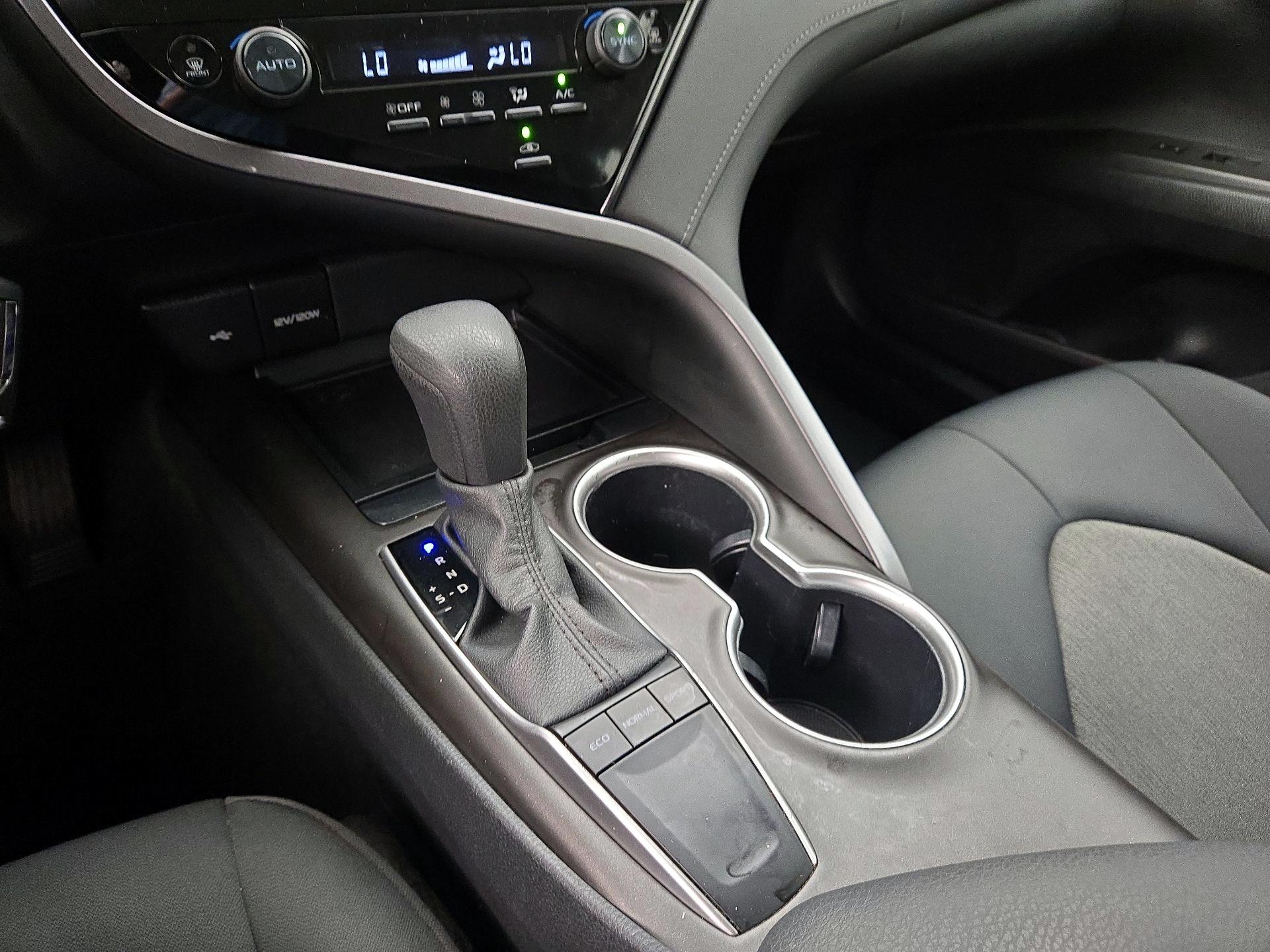 Thumbnail: 2023 Toyota Camry - 17
