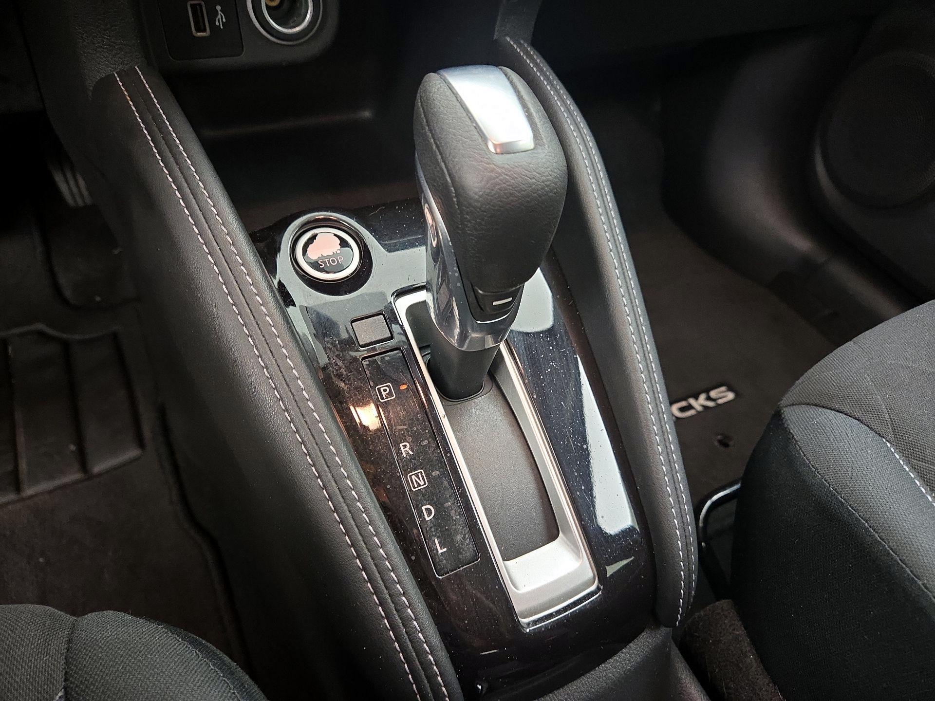 Thumbnail: 2020 Nissan Kicks - 16