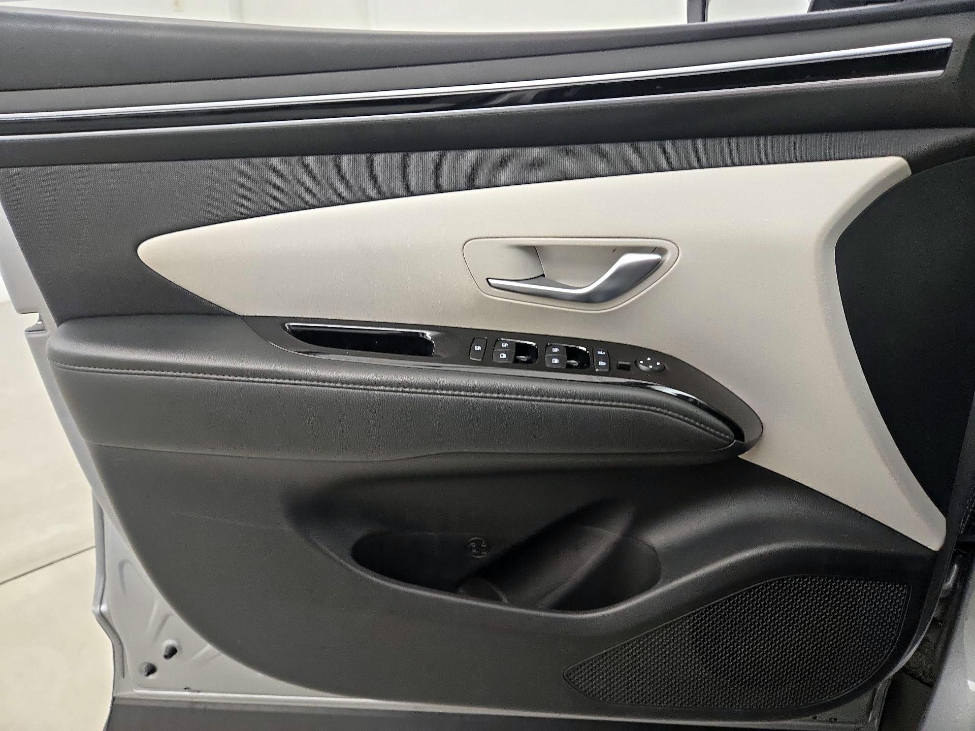 Thumbnail: 2022 Hyundai Tucson - 12