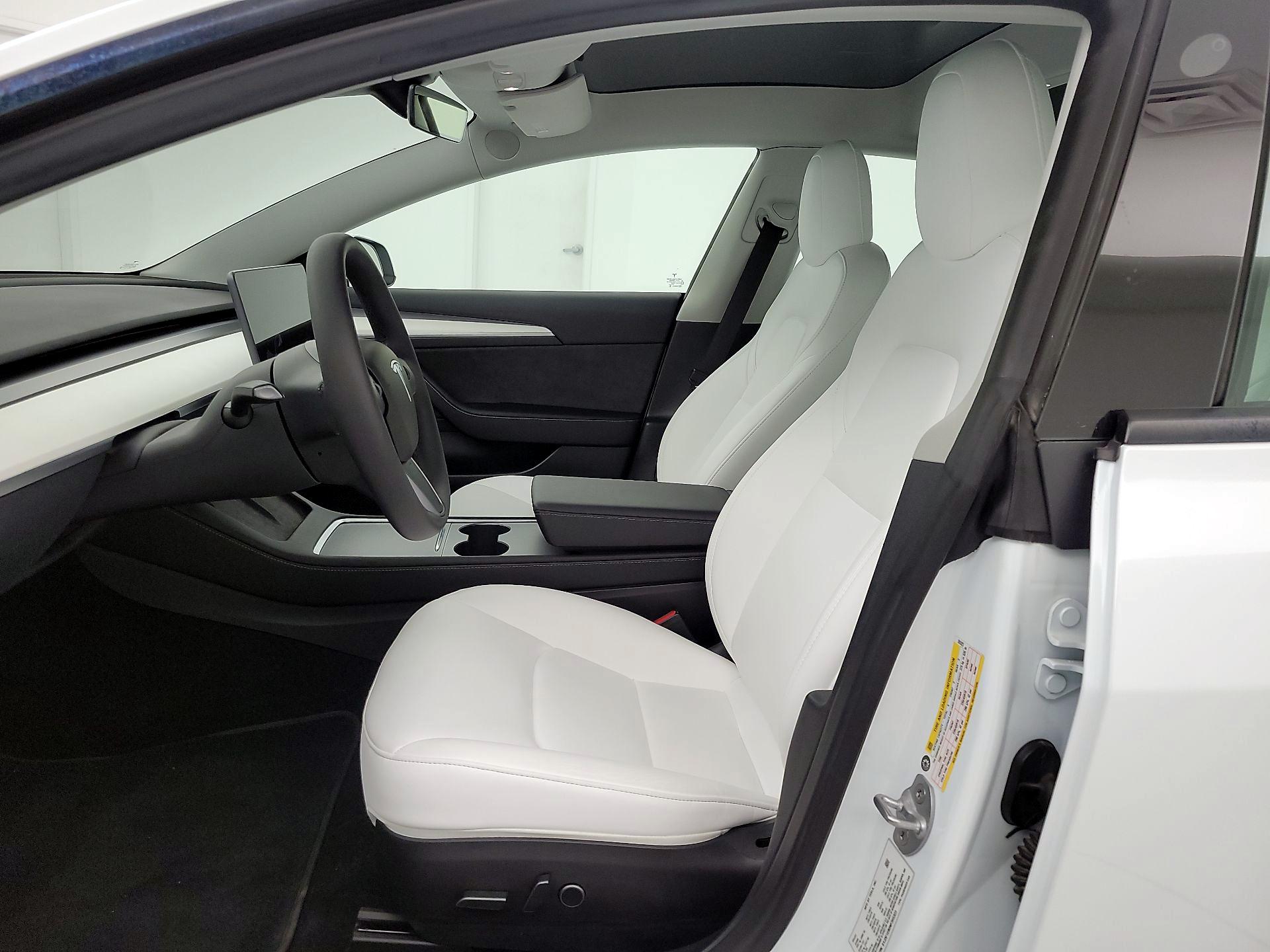 Thumbnail: 2022 Tesla Model 3 - 9