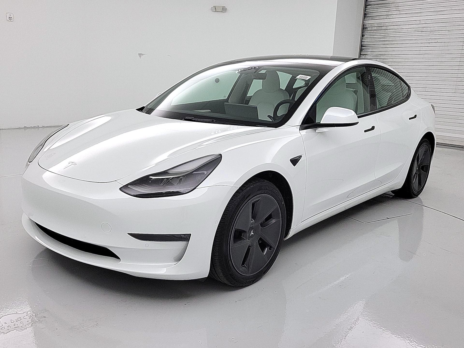 Thumbnail: 2022 Tesla Model 3 - 3