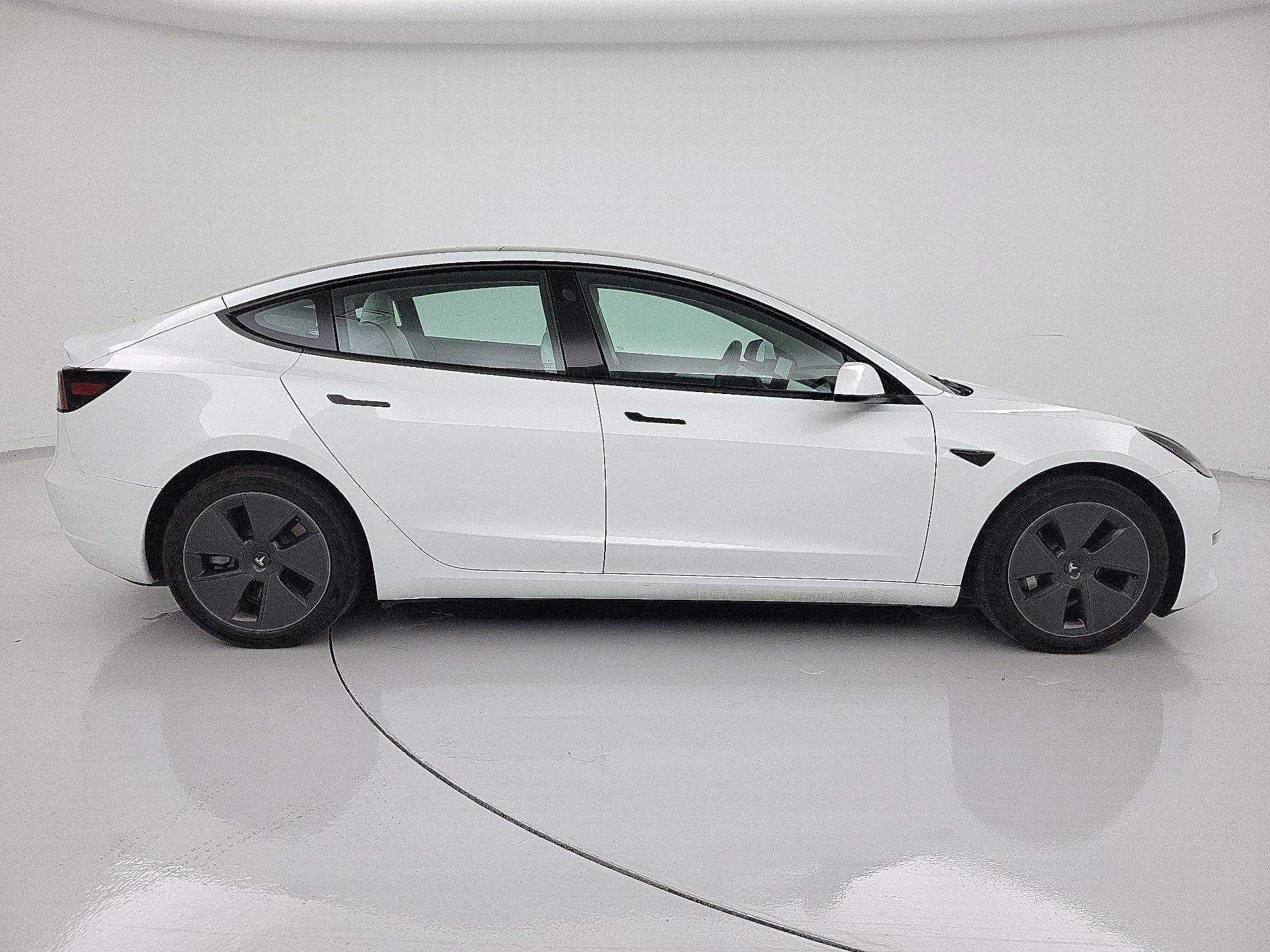 Thumbnail: 2022 Tesla Model 3 - 4