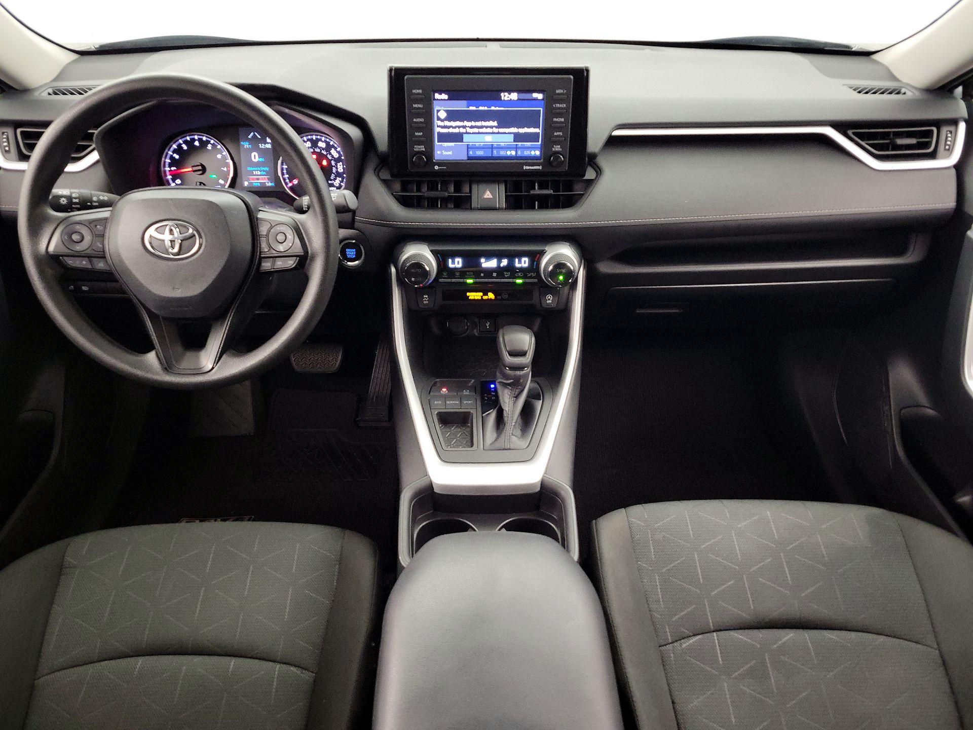 Thumbnail: 2021 Toyota RAV4 - 9
