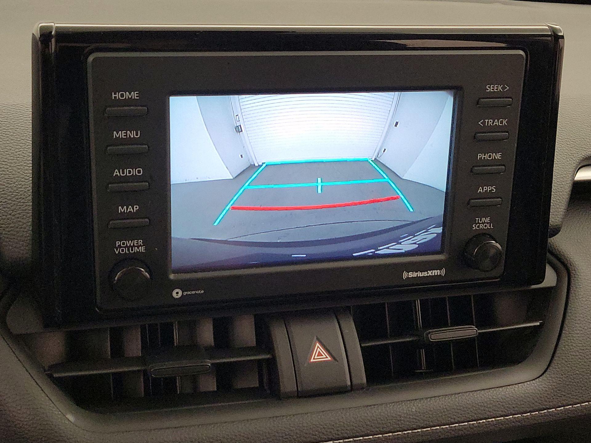 Thumbnail: 2021 Toyota RAV4 - 15