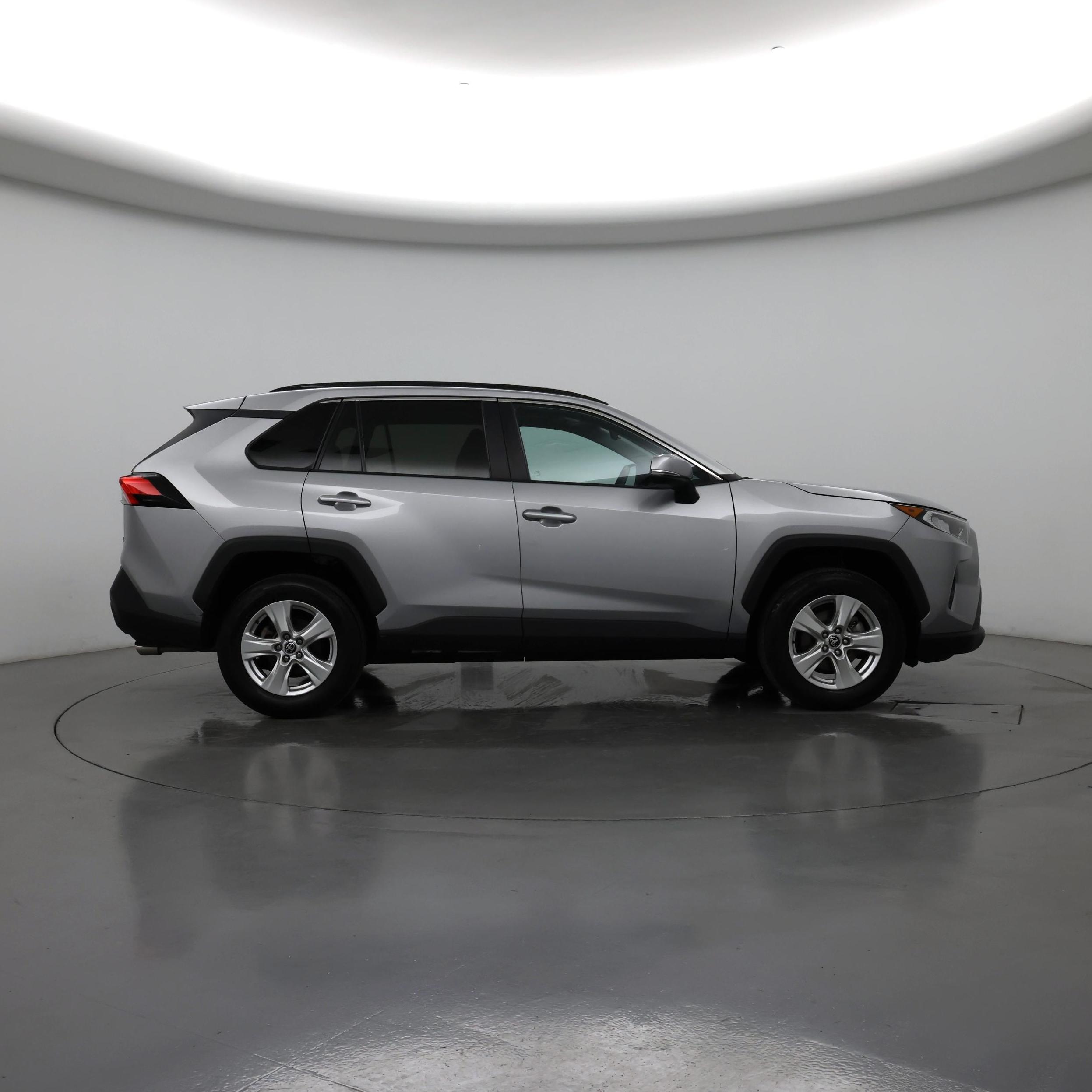 Thumbnail: 2021 Toyota RAV4 - 7