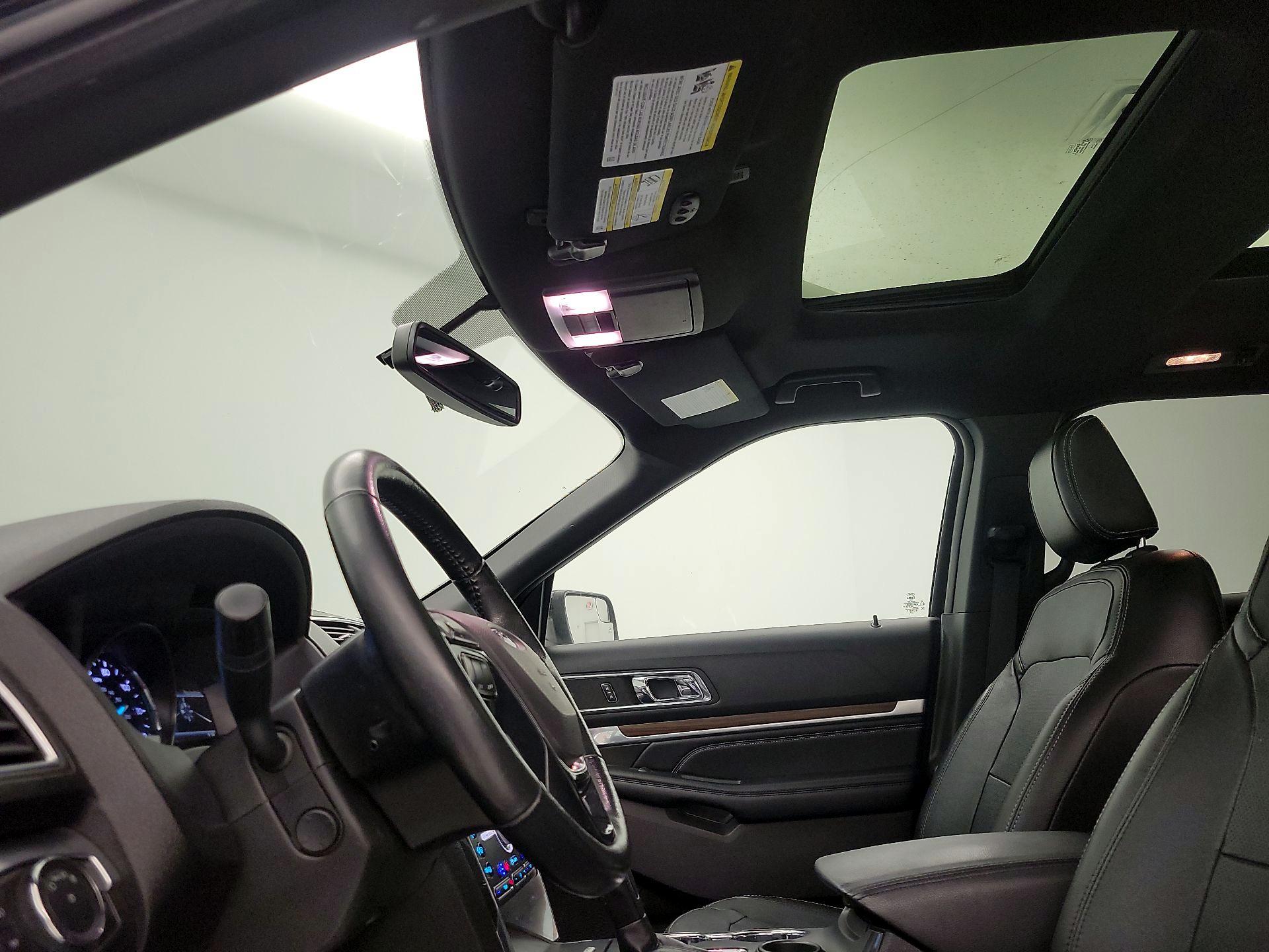 Thumbnail: 2018 Ford Explorer - 20