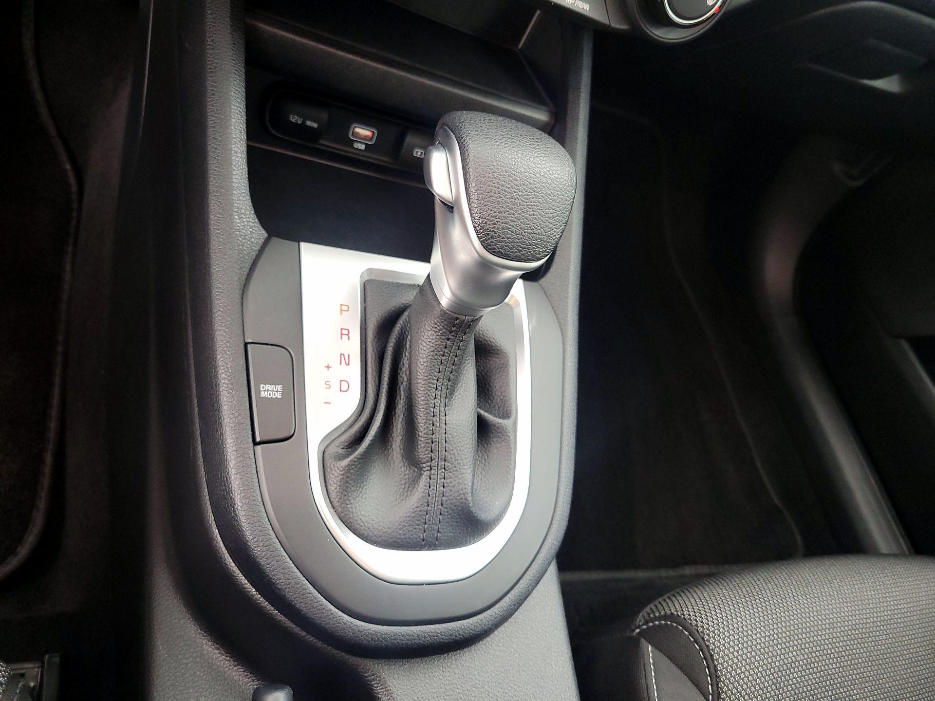 Thumbnail: 2024 Kia Forte - 16