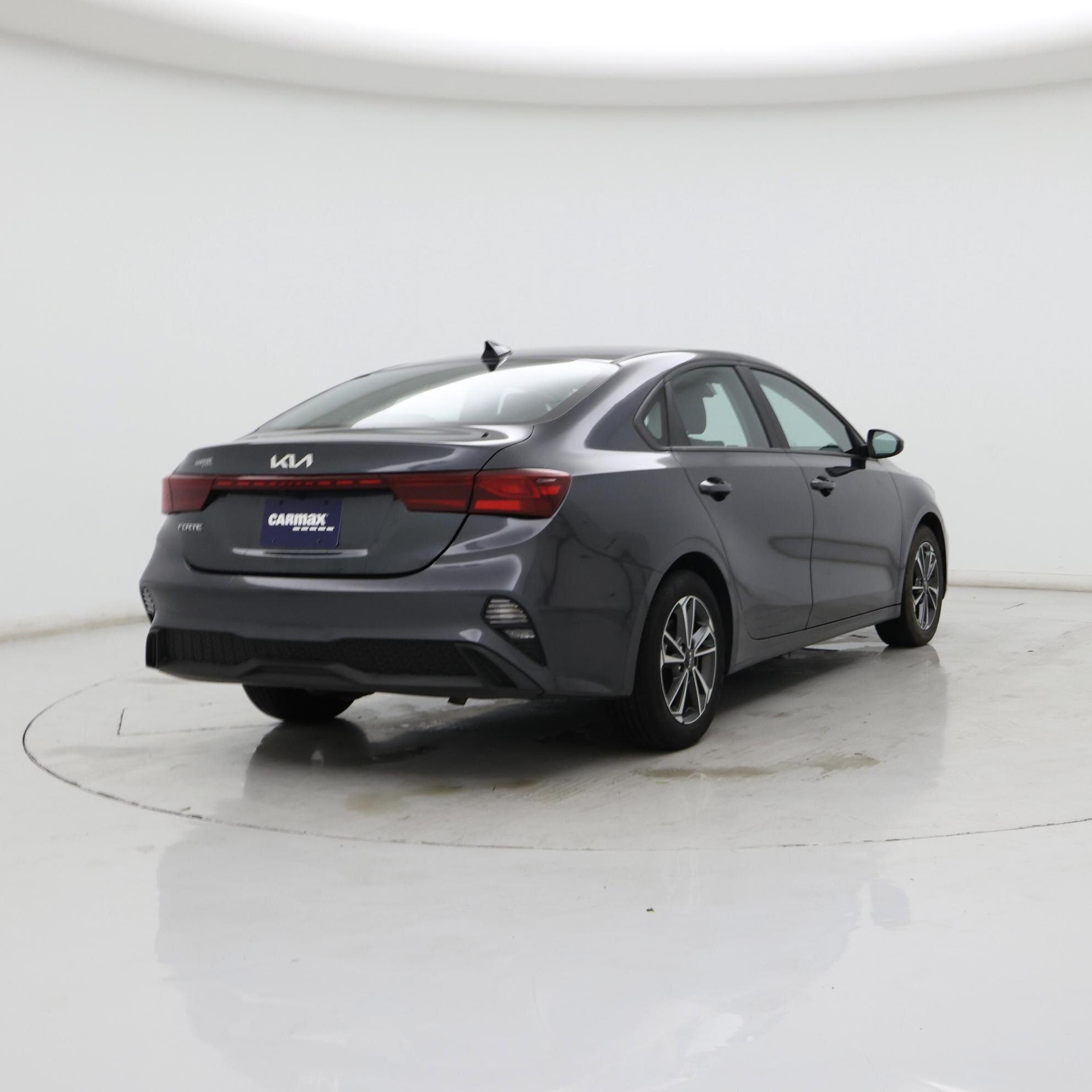 Thumbnail: 2024 Kia Forte - 8