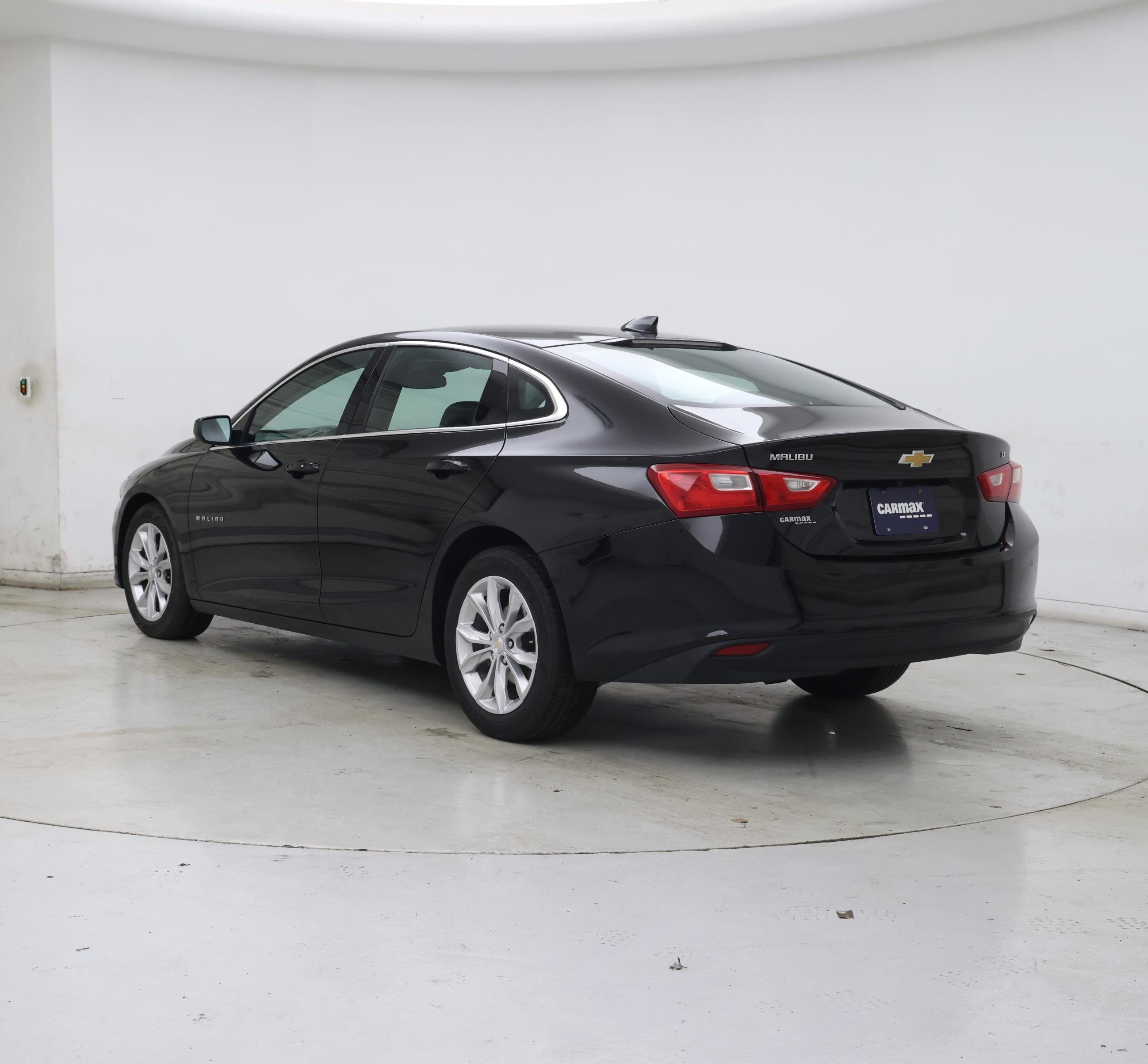 Thumbnail: 2024 Chevrolet Malibu - 2
