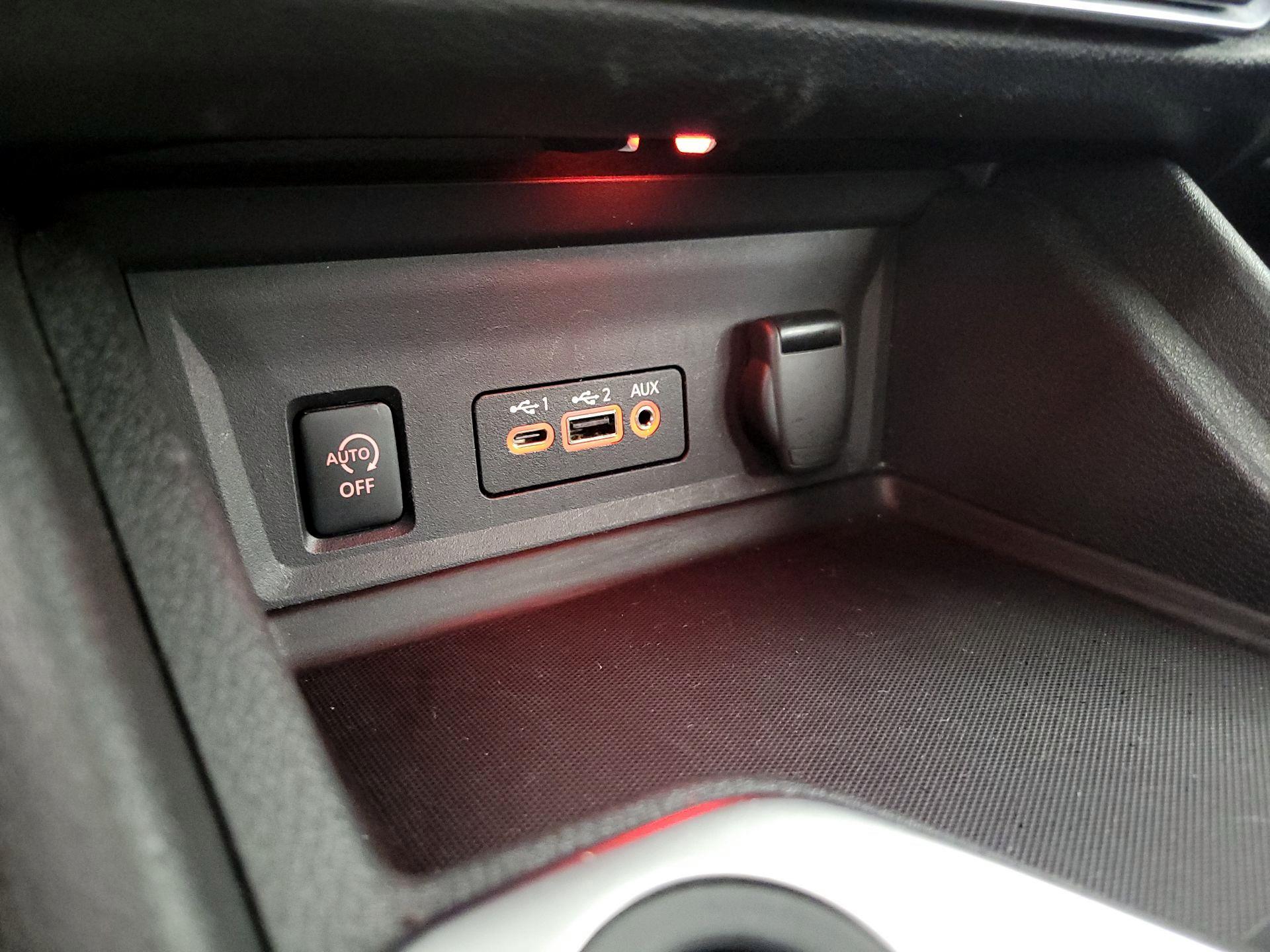 Thumbnail: 2024 Nissan Sentra - 18