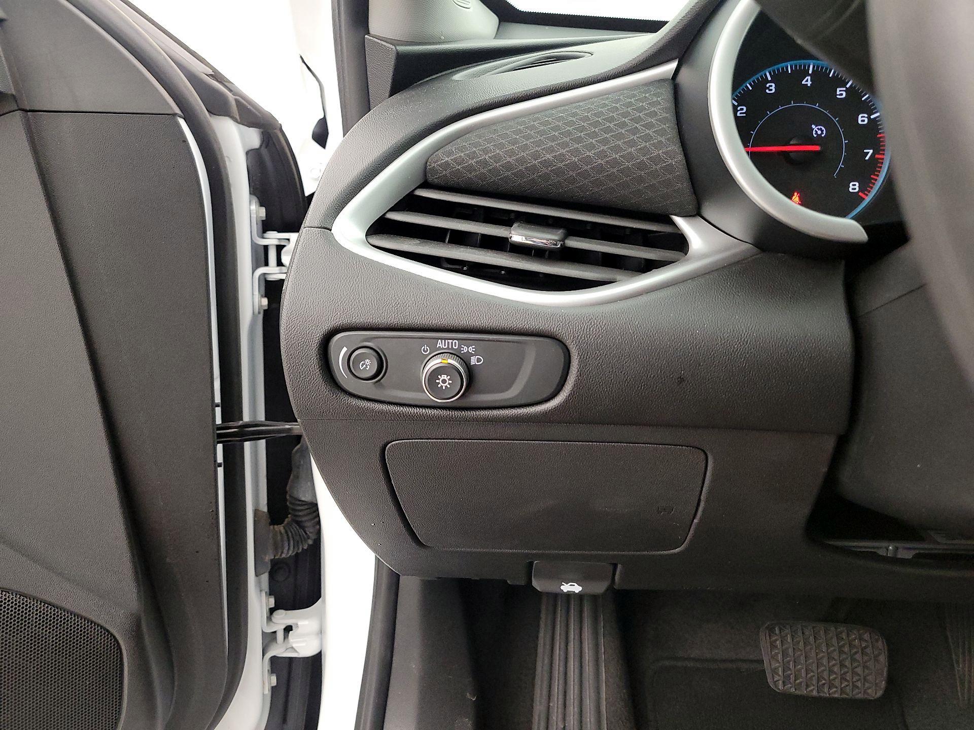 Thumbnail: 2024 Chevrolet Malibu - 13