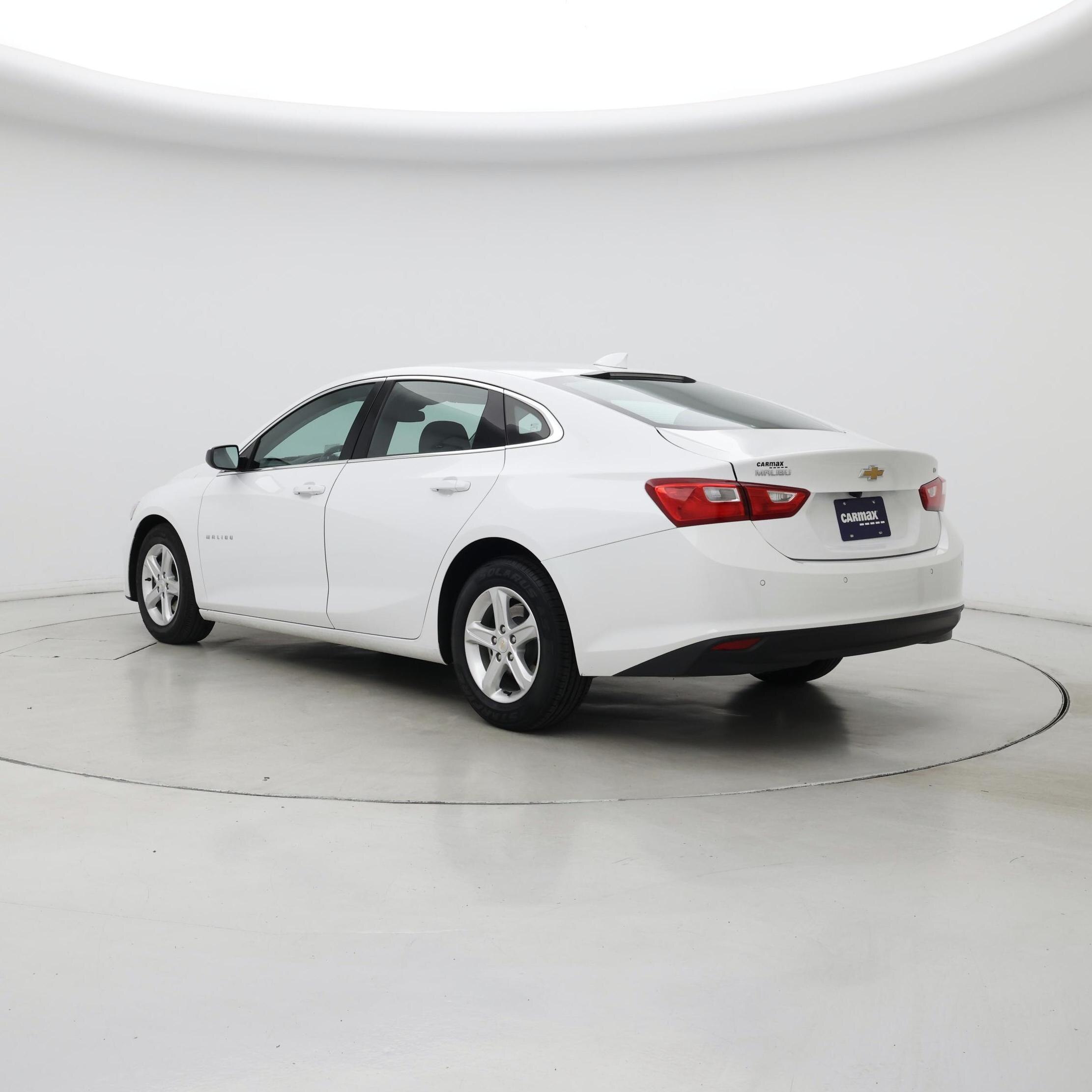 Thumbnail: 2024 Chevrolet Malibu - 2