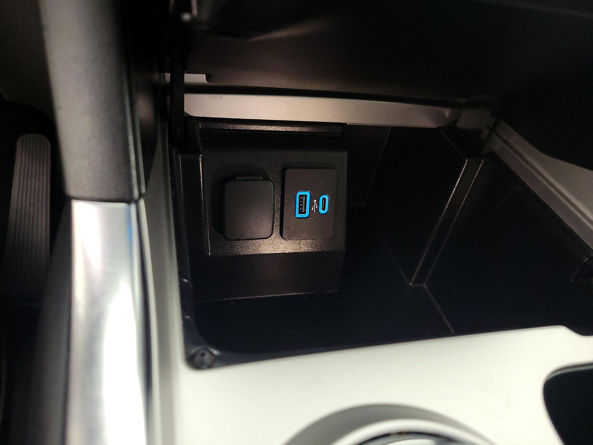 Thumbnail: 2024 Ford Explorer - 19