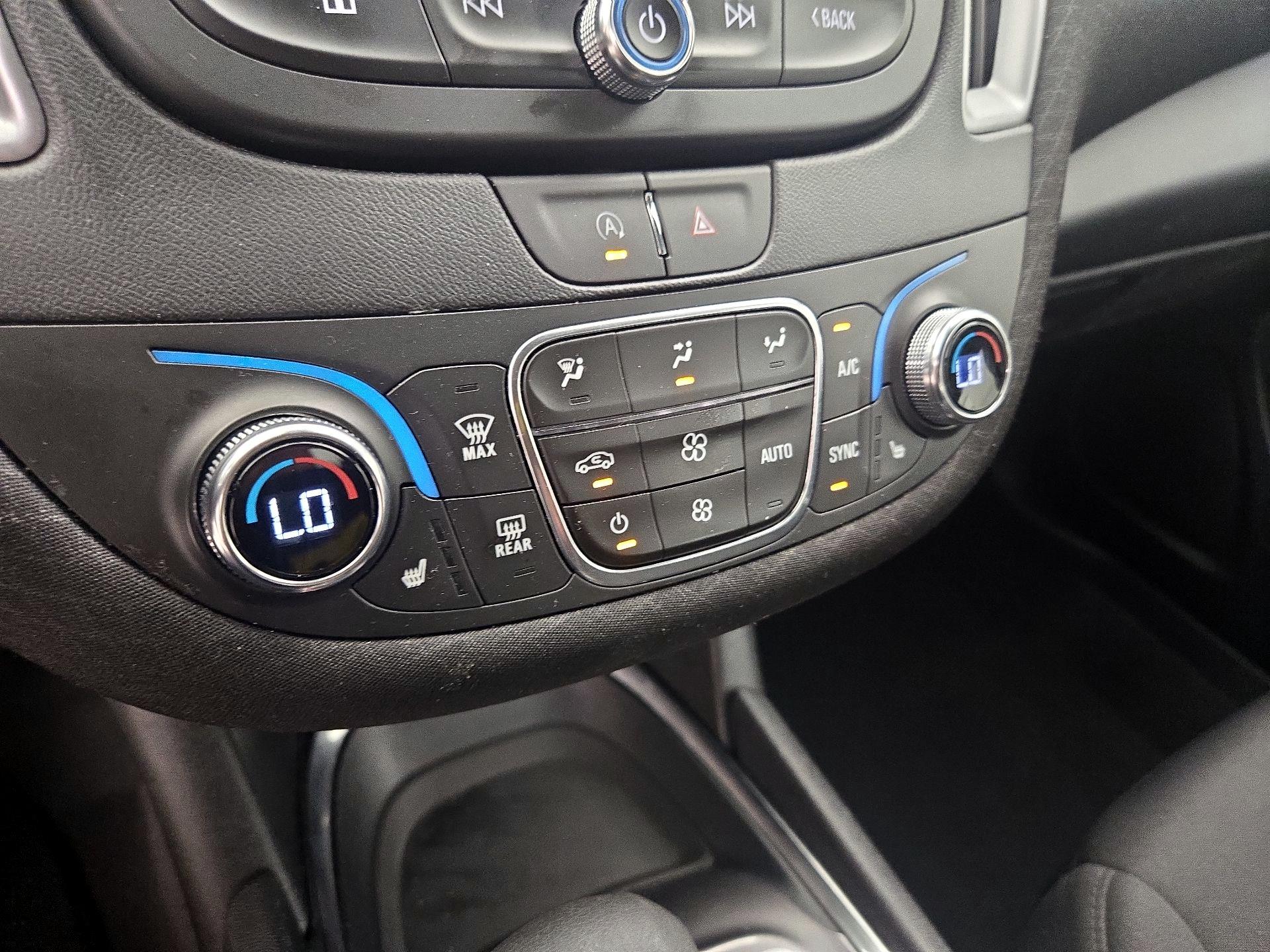 Thumbnail: 2024 Chevrolet Malibu - 16