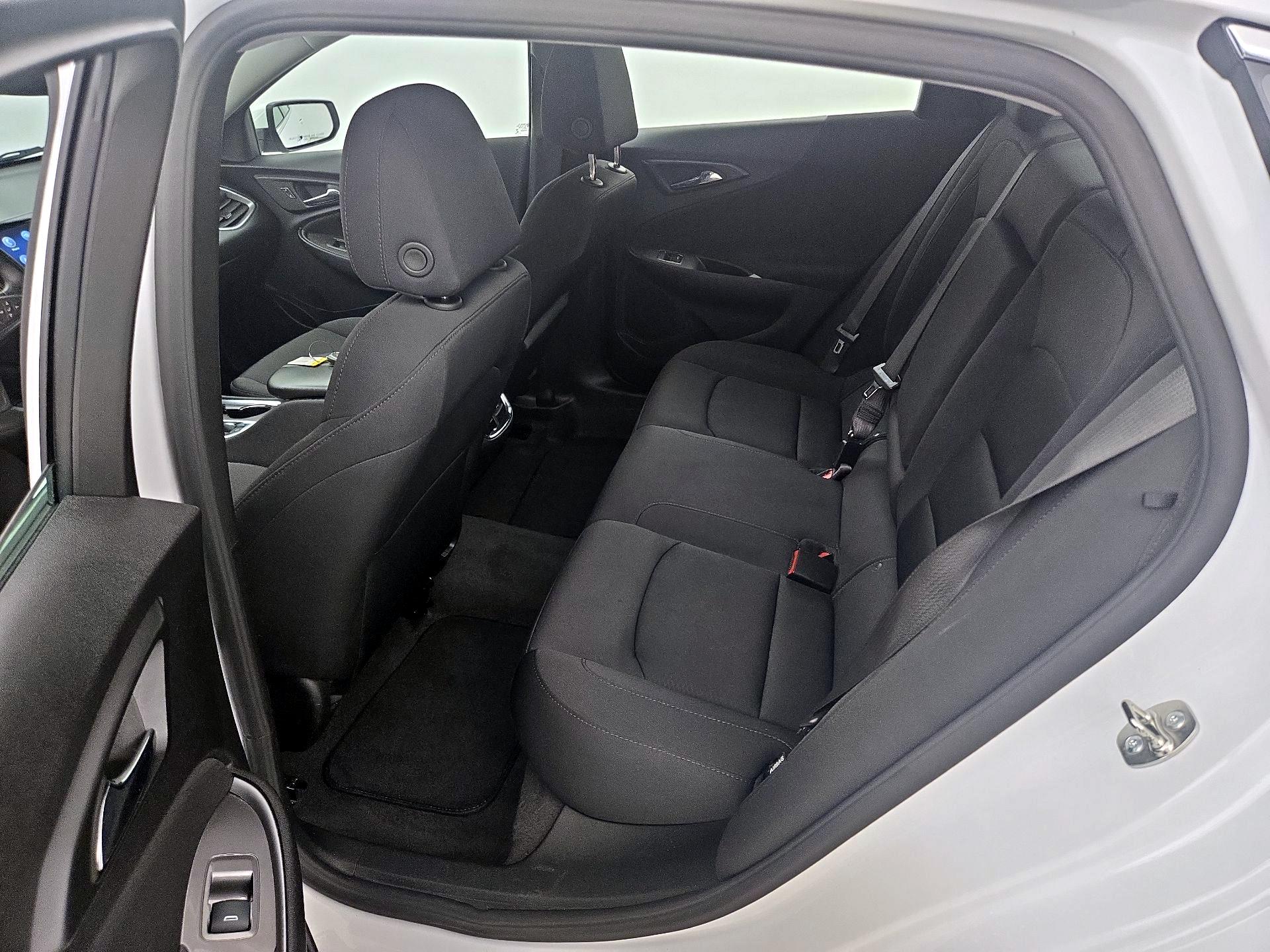 Thumbnail: 2024 Chevrolet Malibu - 19