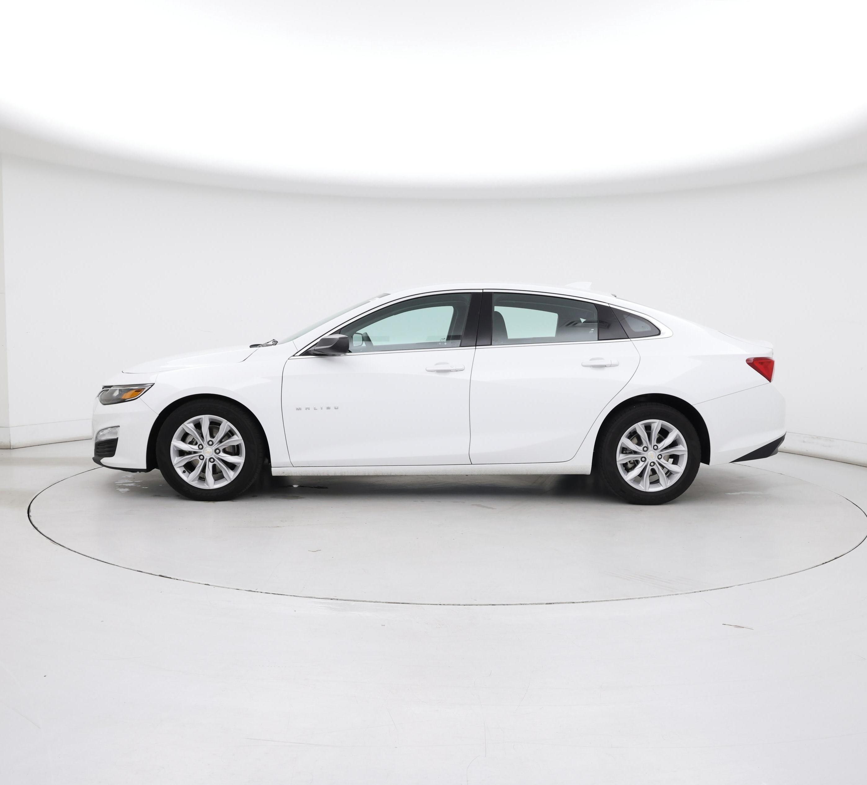 Thumbnail: 2024 Chevrolet Malibu - 3