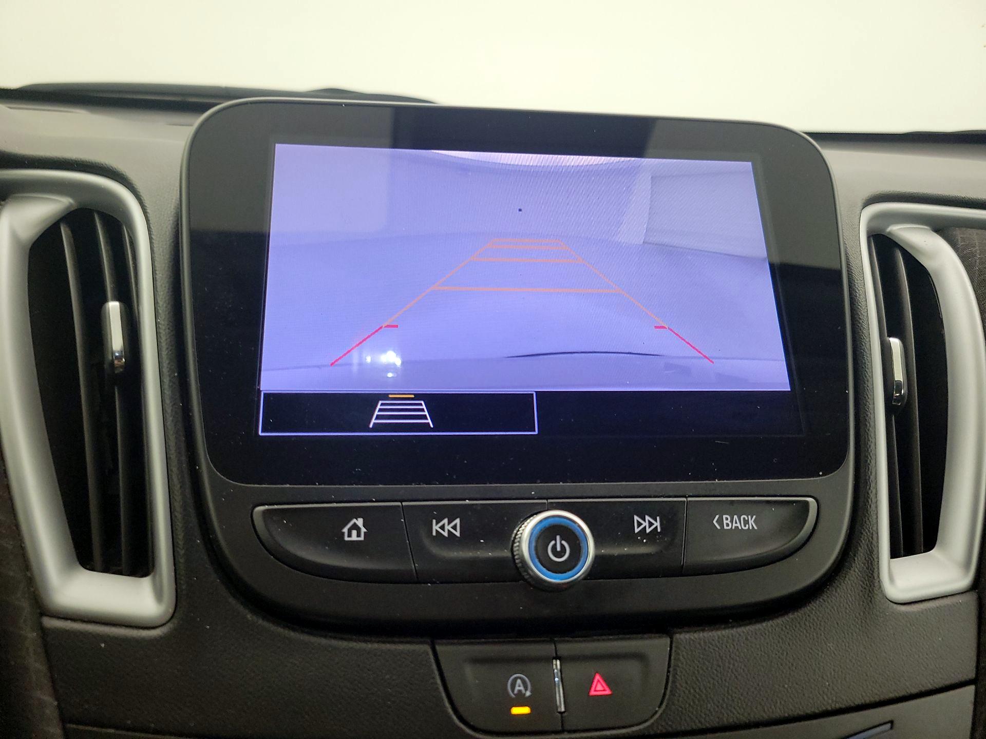 Thumbnail: 2023 Chevrolet Malibu - 14