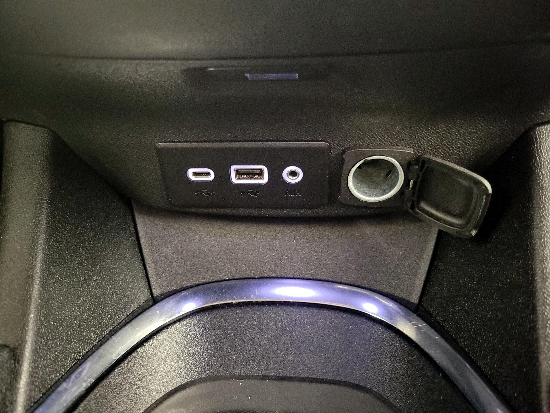 Thumbnail: 2023 Chevrolet Malibu - 18