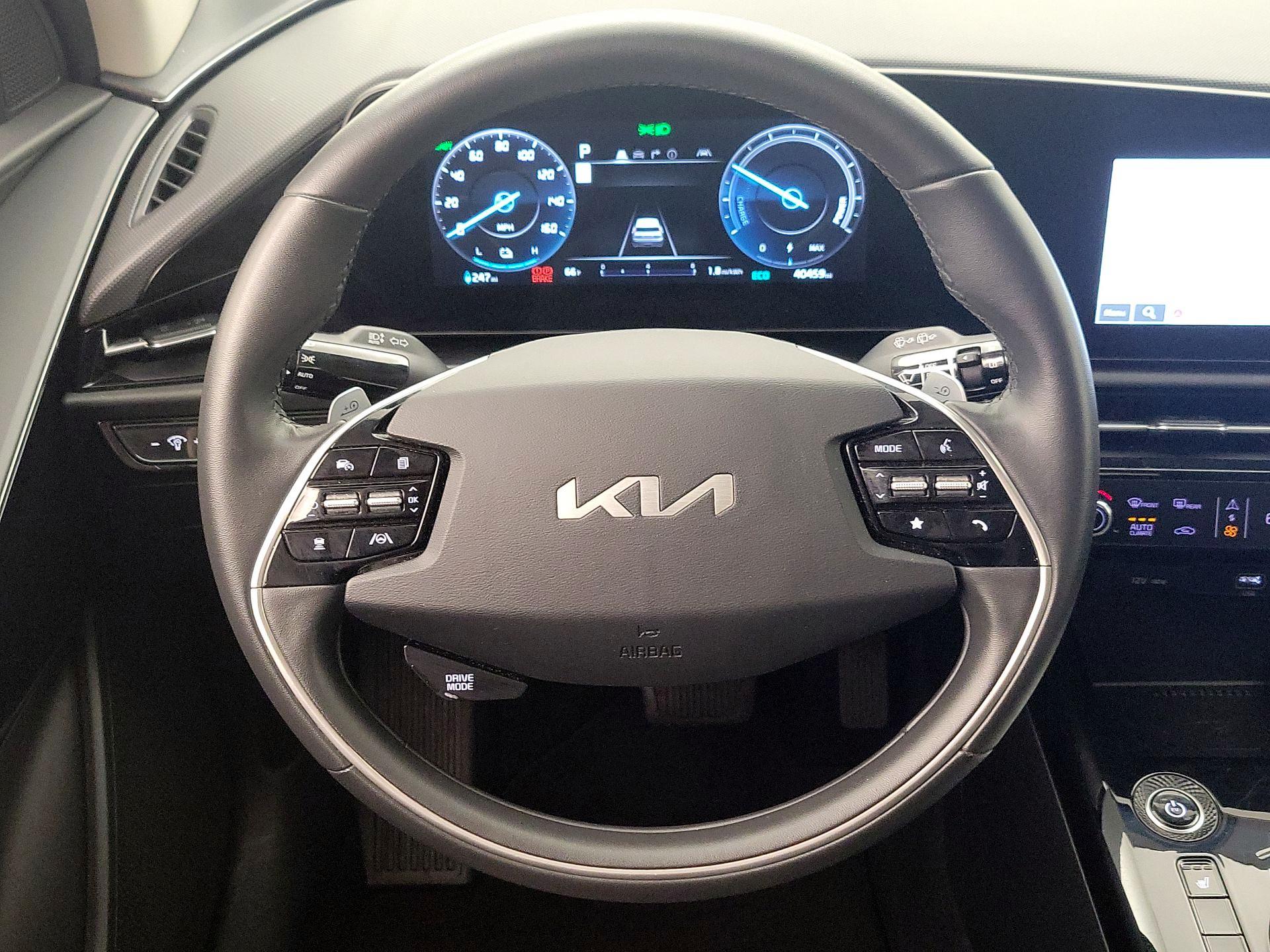 Thumbnail: 2023 Kia Niro - 10