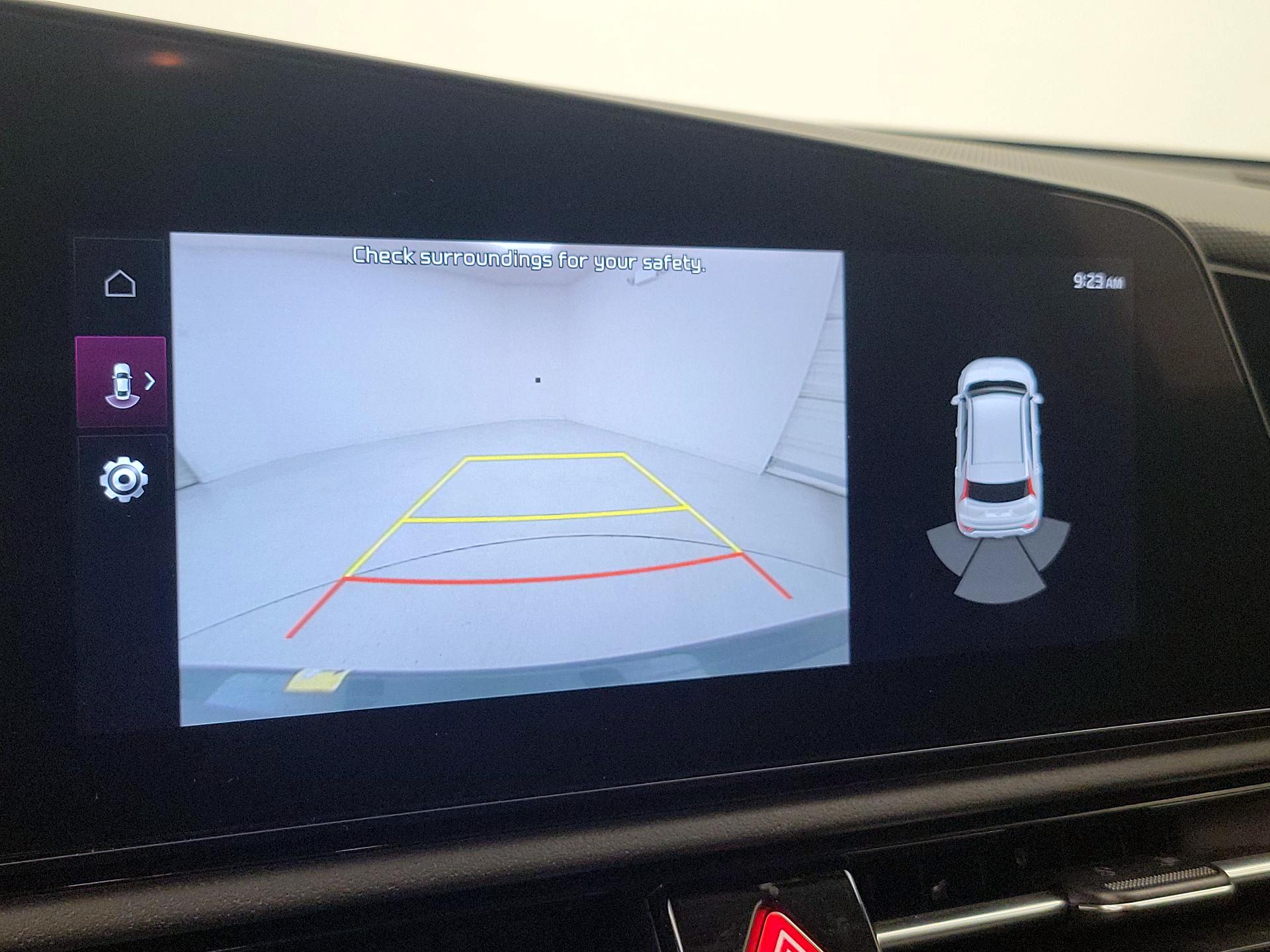 Thumbnail: 2023 Kia Niro - 15