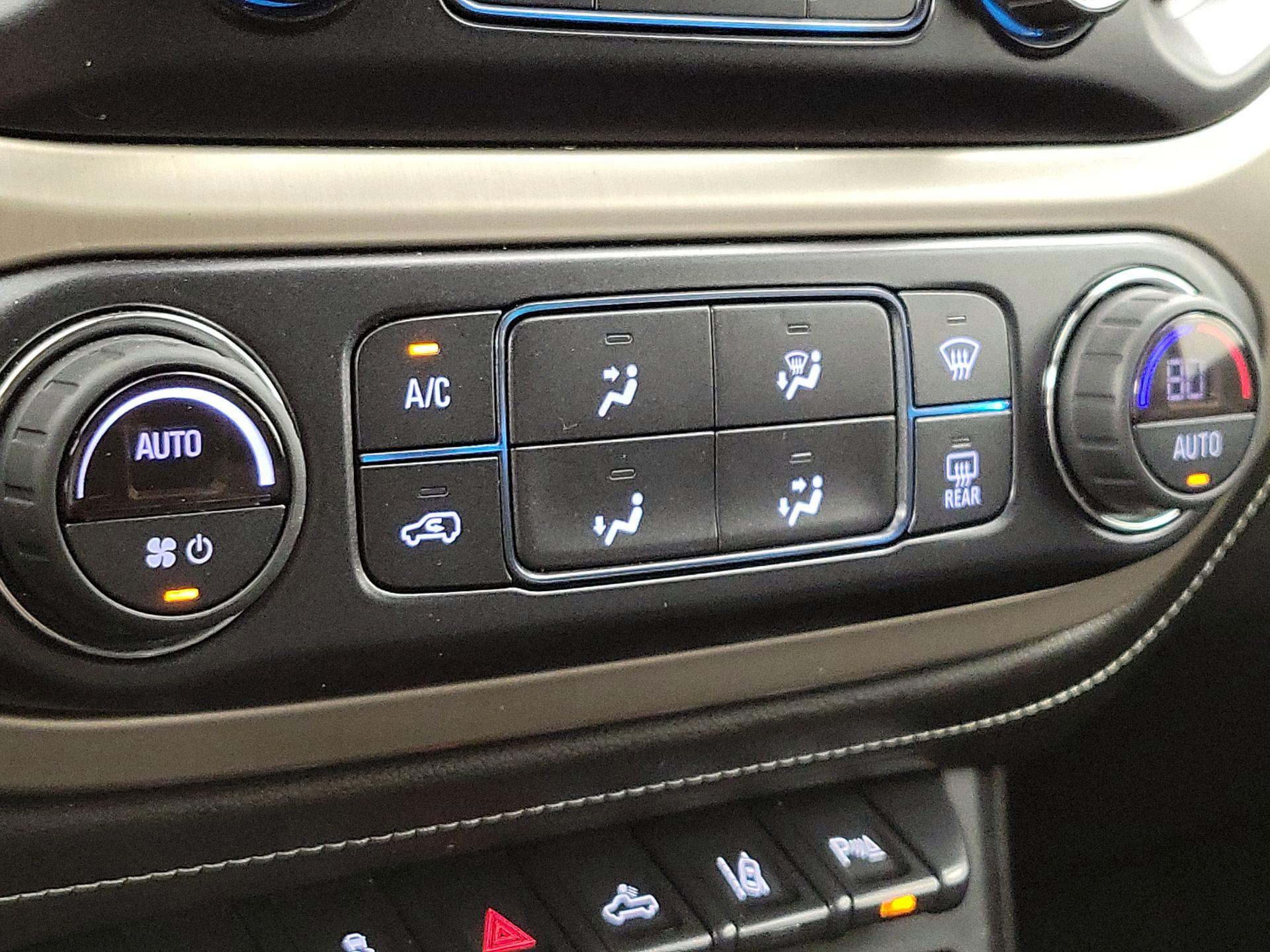 Thumbnail: 2022 GMC Canyon - 16