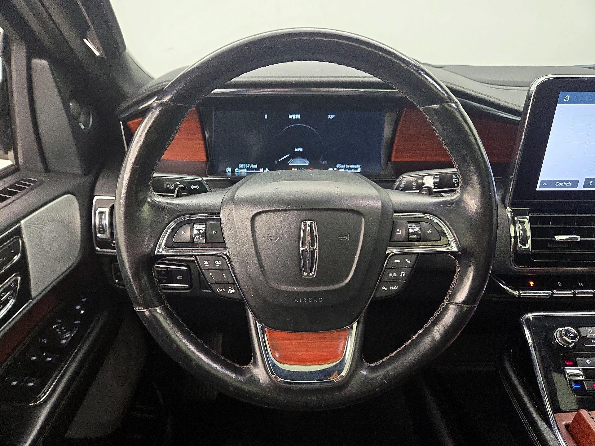 Thumbnail: 2020 Lincoln Navigator - 10
