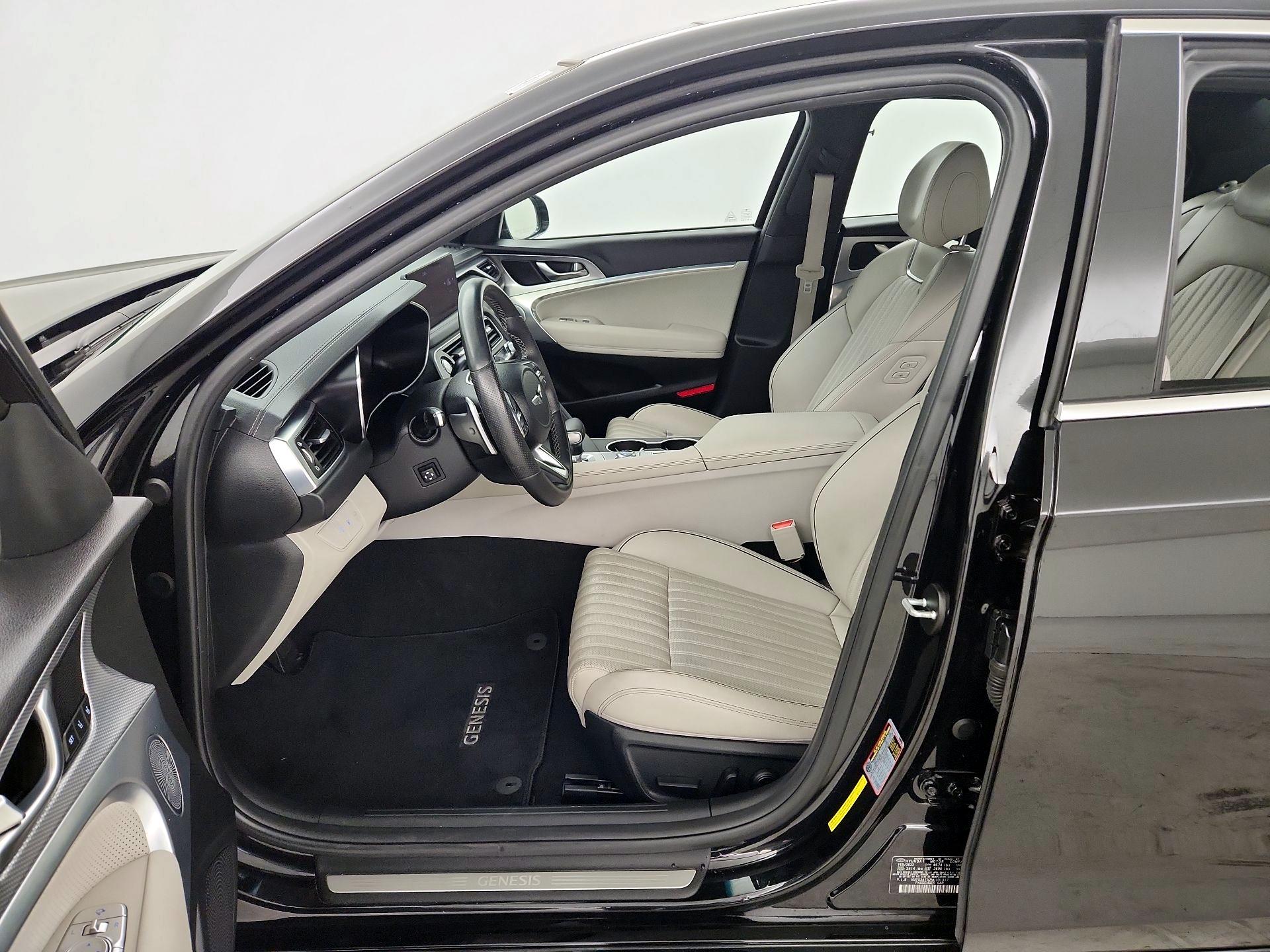 Thumbnail: 2022 Genesis G70 - 11