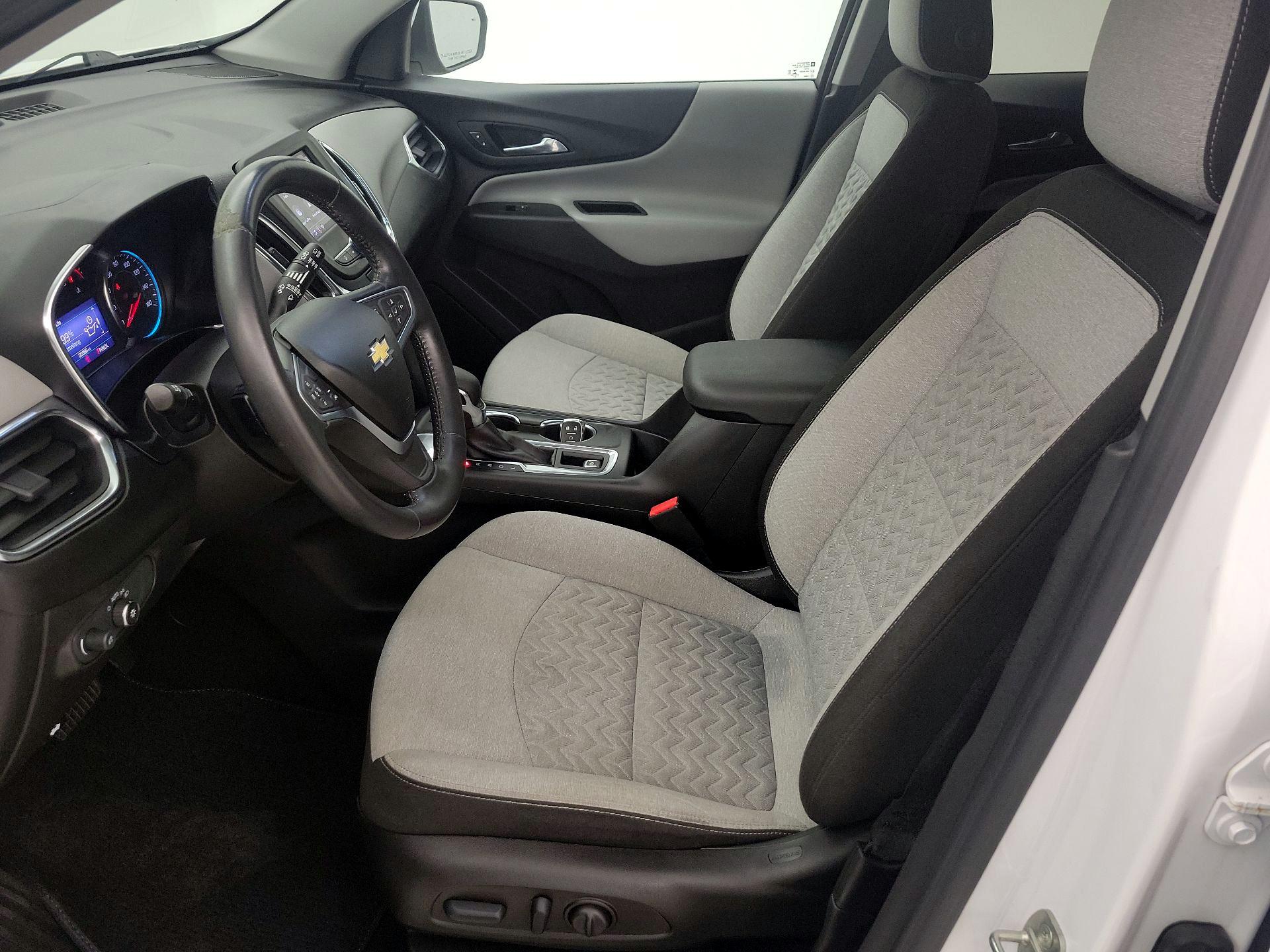 Thumbnail: 2022 Chevrolet Equinox - 11