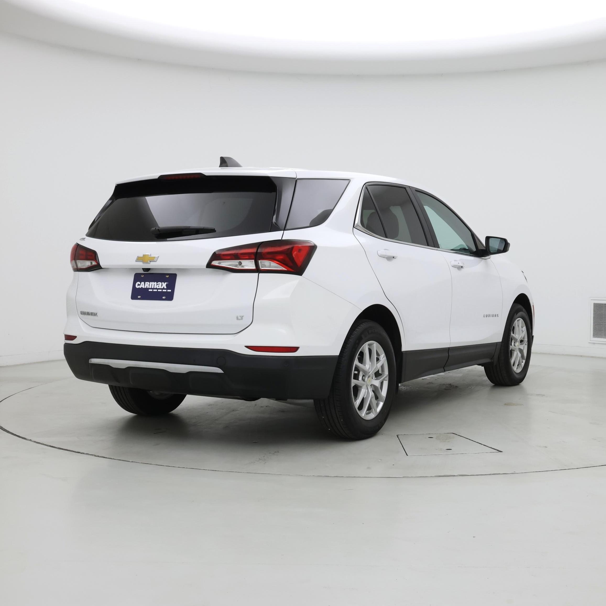 Thumbnail: 2022 Chevrolet Equinox - 8