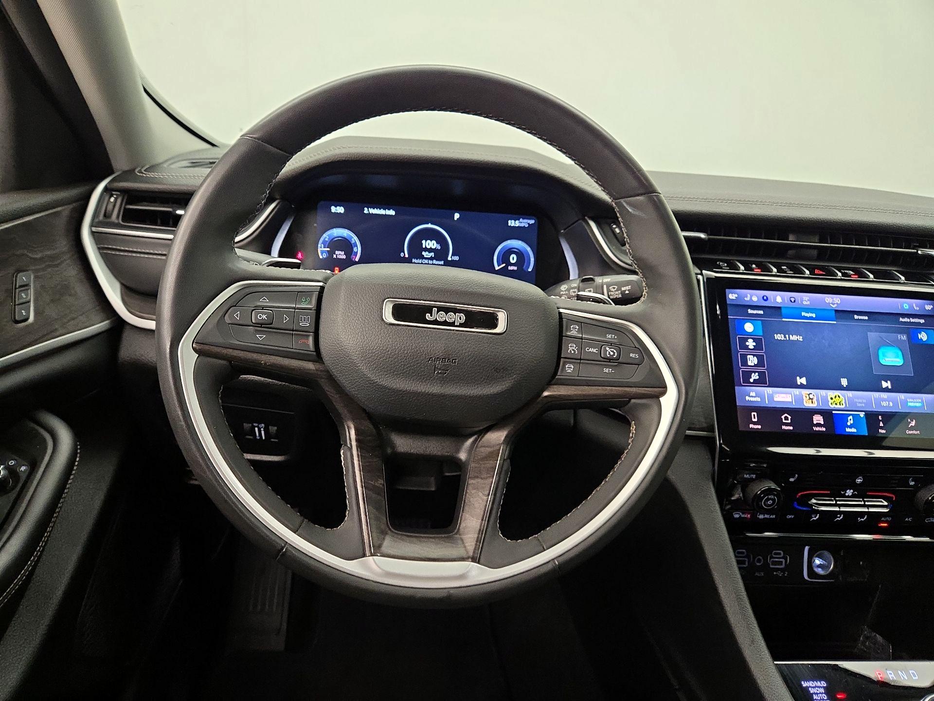 Thumbnail: 2023 Jeep Grand Cherokee L - 10